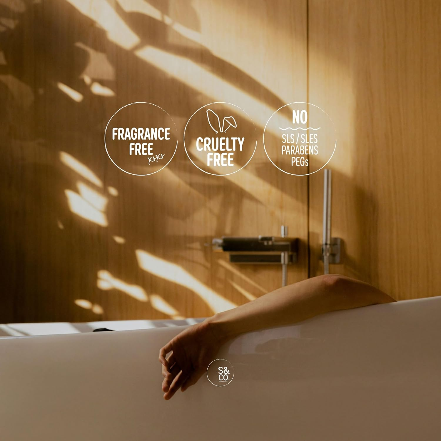 Salts & Co. Epsom and Hibiscus Floral Bath Salts 900 G