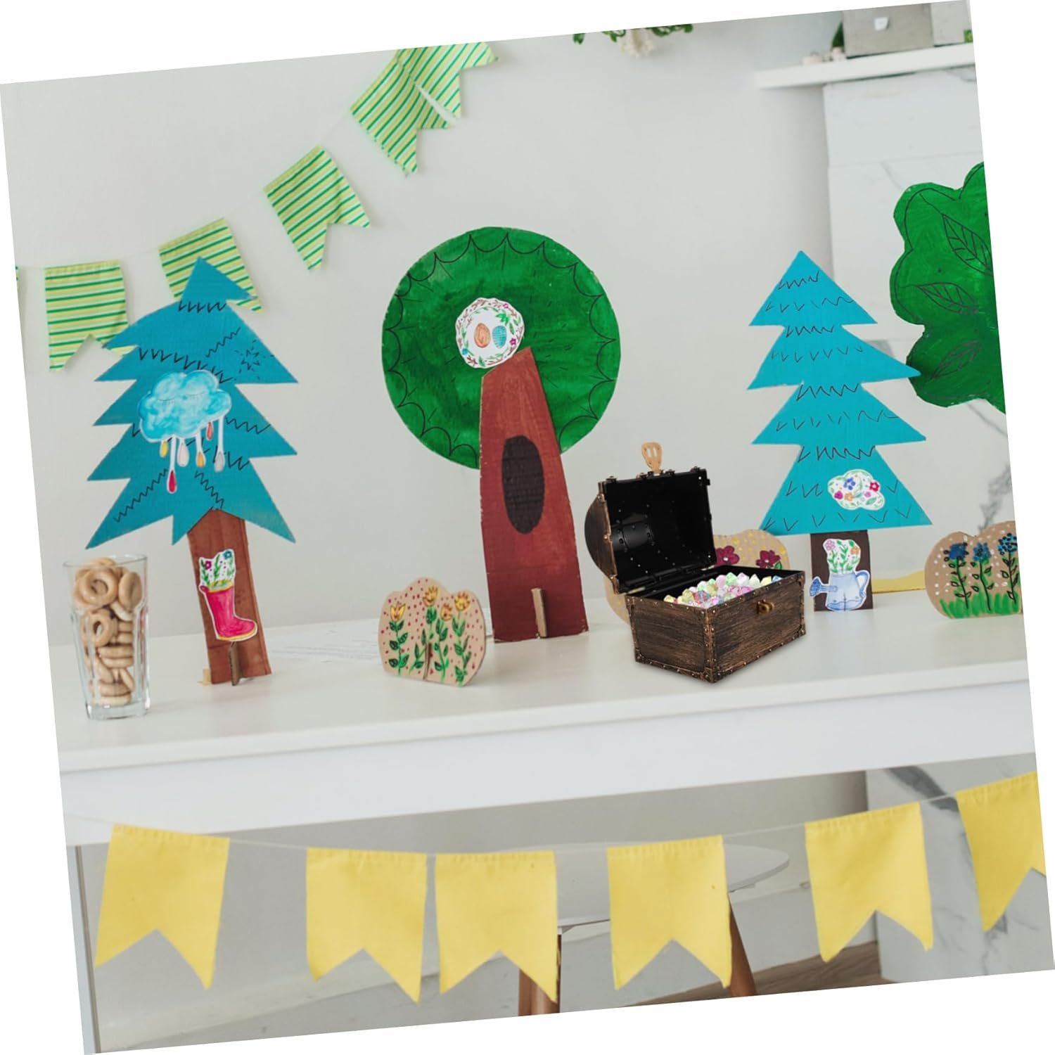 Hohopeti Pirate Treasure Box Decorative Plastic Keepsake Chest for Vintage Style Trinket Organizer for Party Favors Escape Room Props Versatile Storage