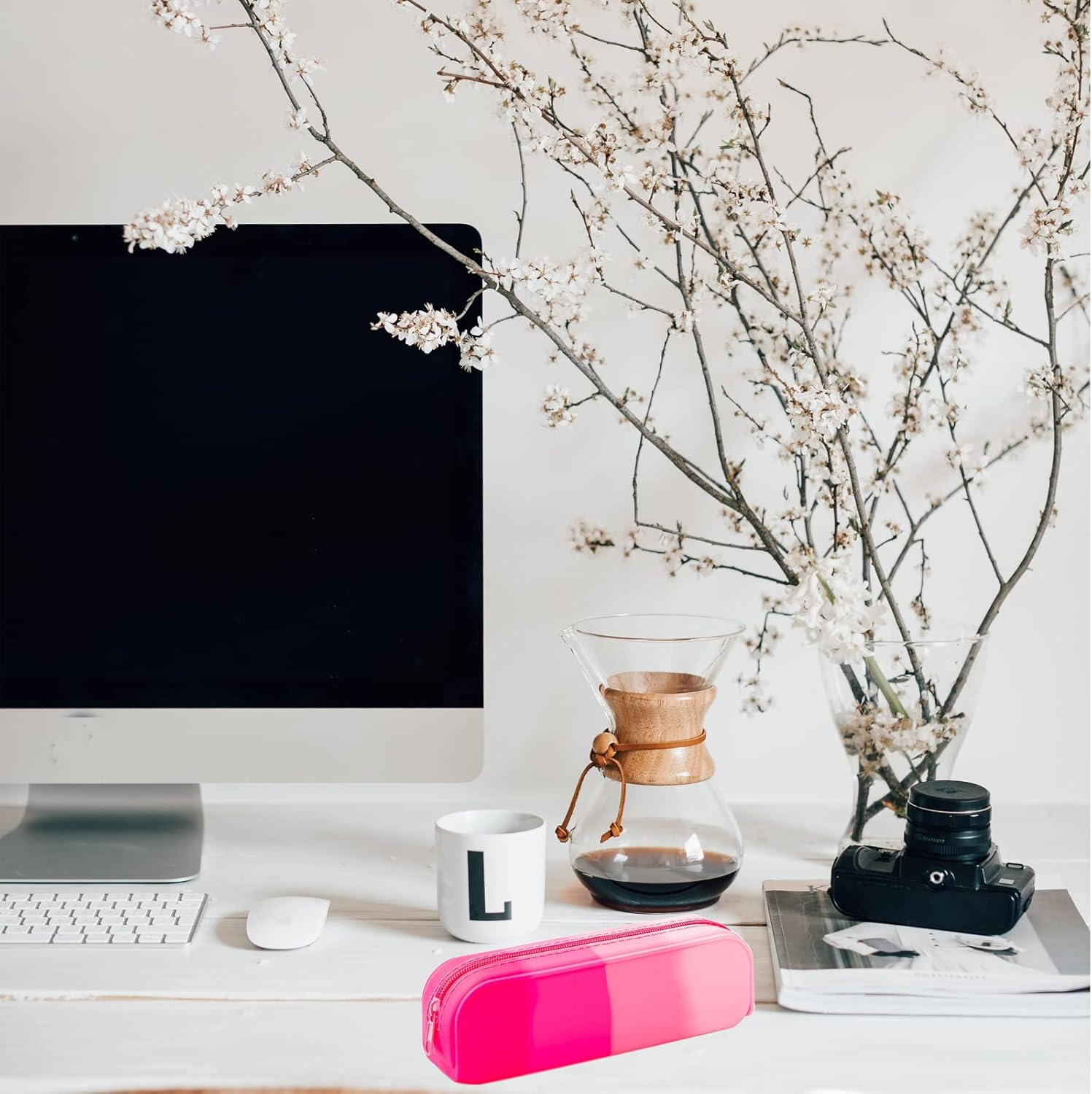 Minimaliving Pencil Case,Colorful Silicone Waterproof Pencil Pouch Aesthetic Lightweight&Portable Pen Bag Stylish Small Office Supplies for Adults,Women and Men(Pink)