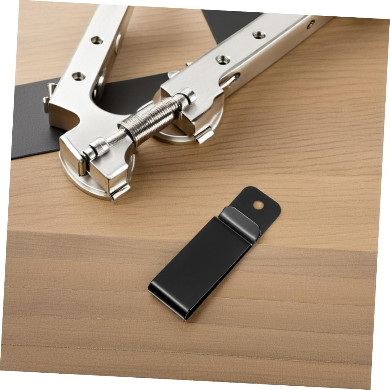 BESPORTBLE Reusable Belt Clip Metal Spring Clip for Keys Phone Wallet Stylish Sling Strap Outdoor Gear Holder Men Daily Use 12Pcs image number 4