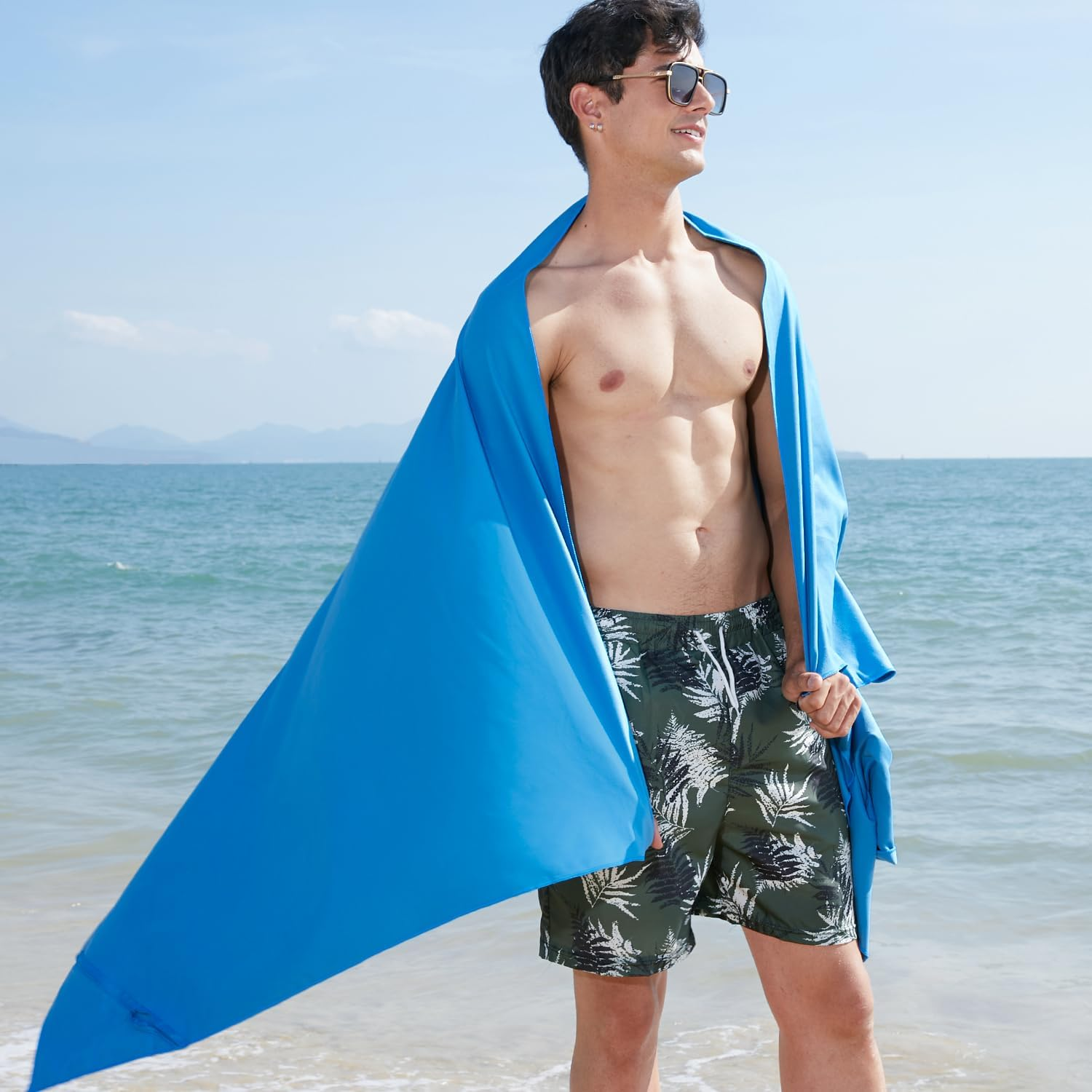 Rainleaf Antibacterial Microfiber Towel Large (24 X 48 Inches) Blue image number 3