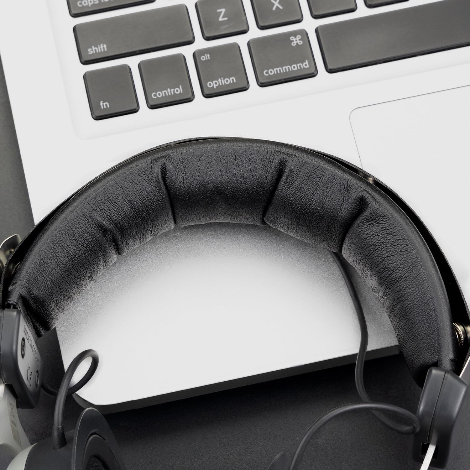 SOULWIT Replacement Headband Pad Kit for Beyerdynamic Dt770/Dt770M/Dt770Pro/Dt770 Pro HT/DT 790/DT797/DT880/DT880 Pro/Dt880 Pro HT/DT990/DT990 Pro/Hs200/Hs400/Mmx 300 (2Nd Generation) - Black image number 2