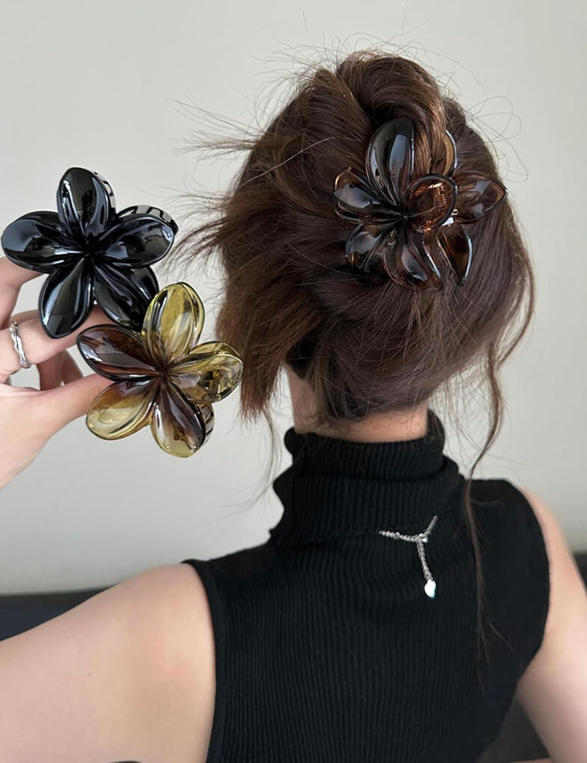 Hawaiian Plumeria Hair Accessories，6 Pcs Flower Claw Clips for Women，Strong Hold Nonslip Beach Tropical Hair Clips for Thick and Thin Hair (Amber) image number 3