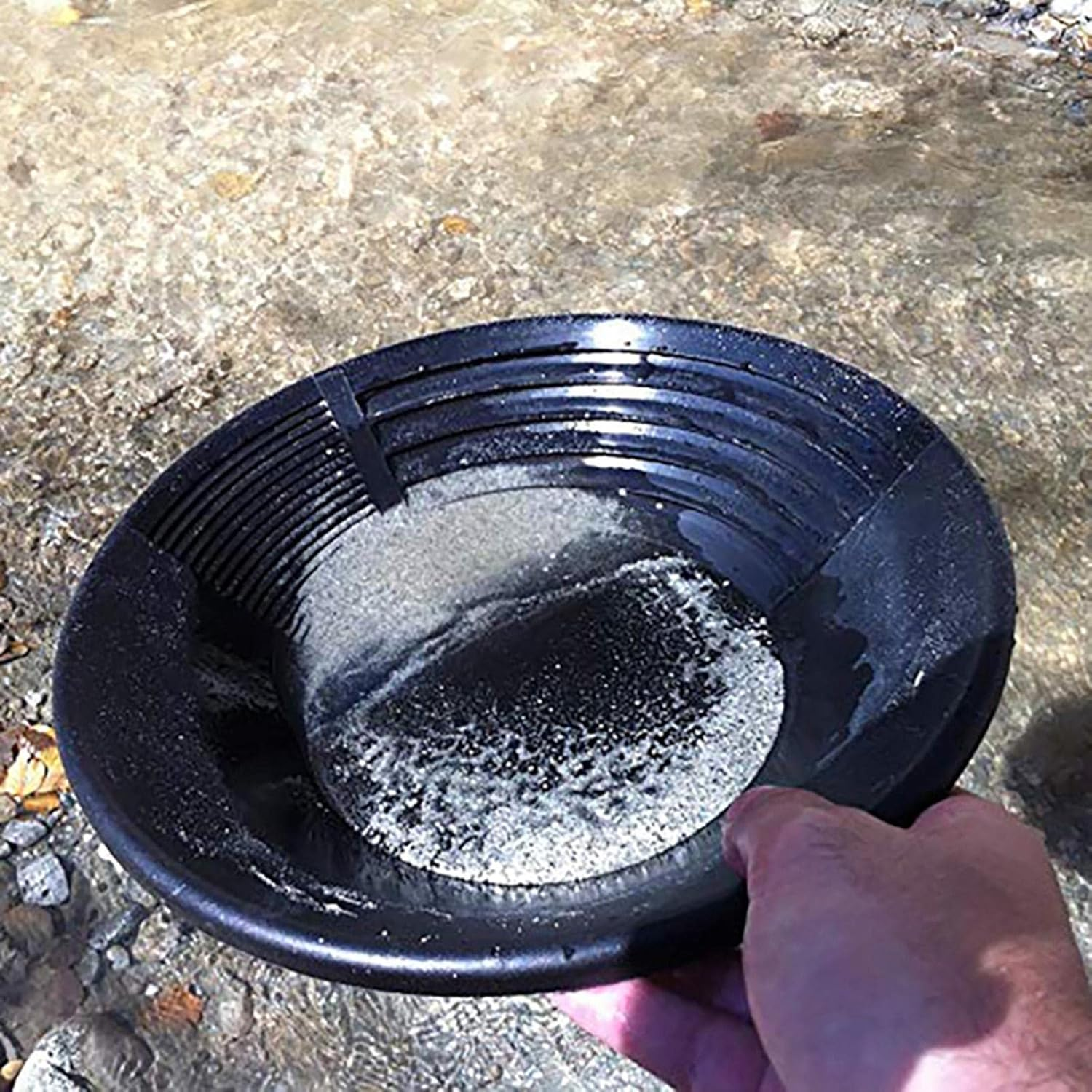 Prettyia 15Inch Plastic Gold Pan with Two Riffles for Nugget Mining Prospecting Creek River Panning - Black image number 2