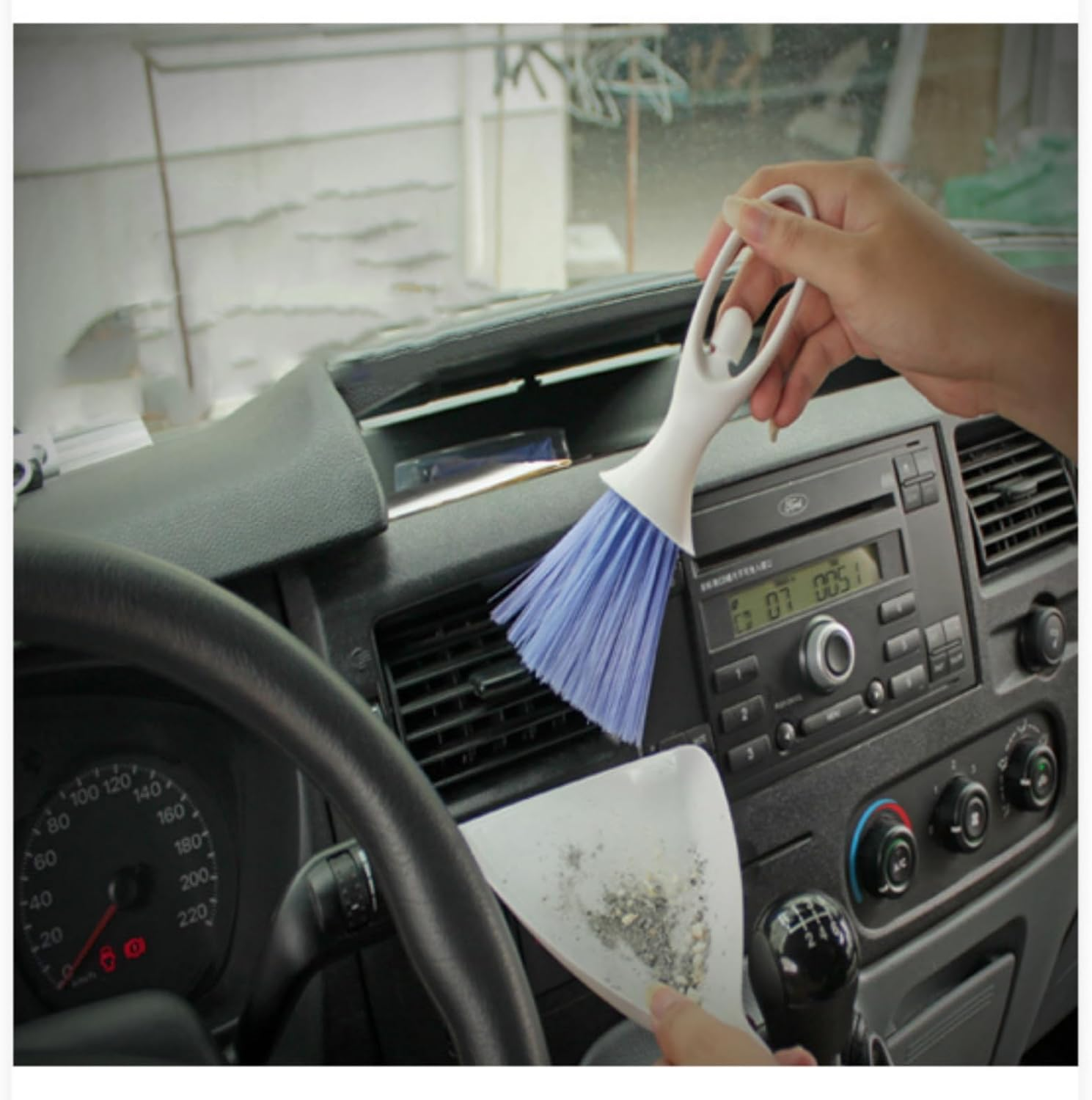 3 Piece Car Cleaning Set, Soft Haired Car Interior Cleaner Set, Angel Brush Car Cleaning Set Interior, Gap Car Care for Car Interior and Car Care Car Indoor Outdoor Use (Multi-Colour 1) image number 6