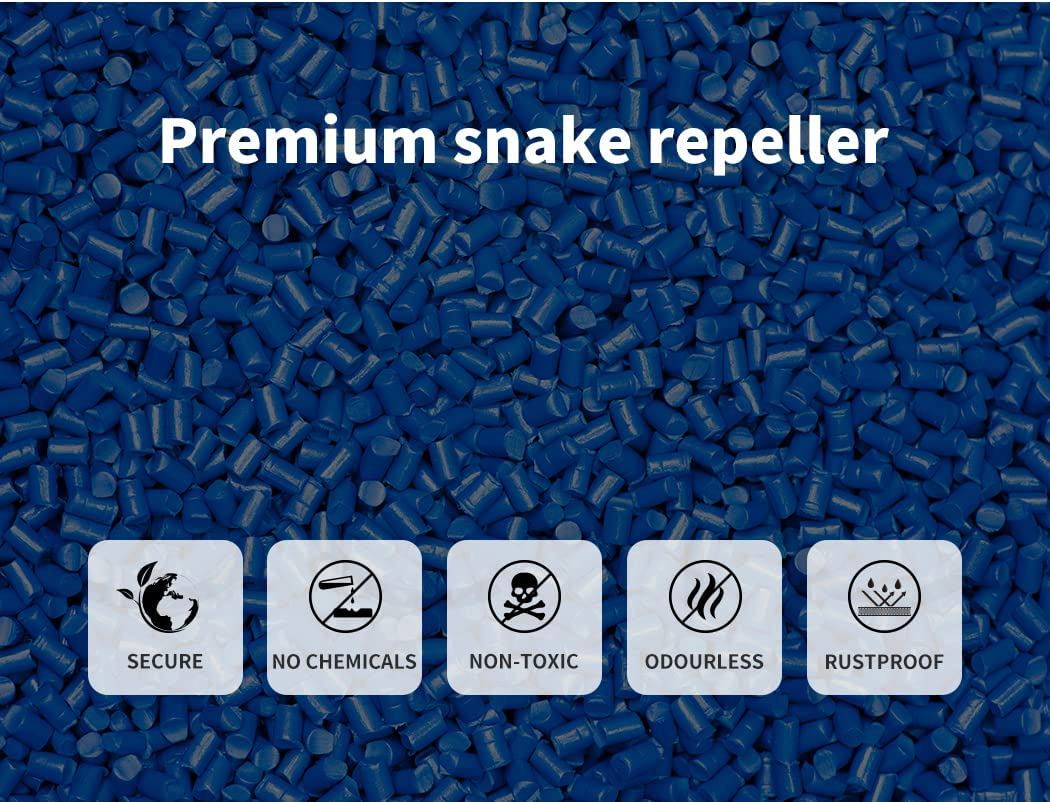 4X Snake Repeller Rat Mouse Trap Pest LED Solar Powered Repellent Rodent image number 4