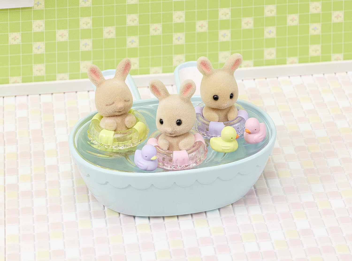 Sylvanian Families - Triplets Baby Bathtime Set image number 6
