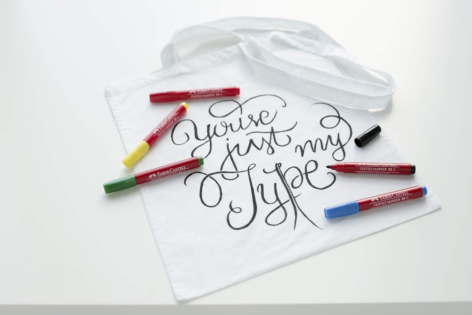 Faber-Castell 159505 Textile Marker 53, Pack of 5, 1 Yellow/Red/Blue/Green/Black - Blue image number 5