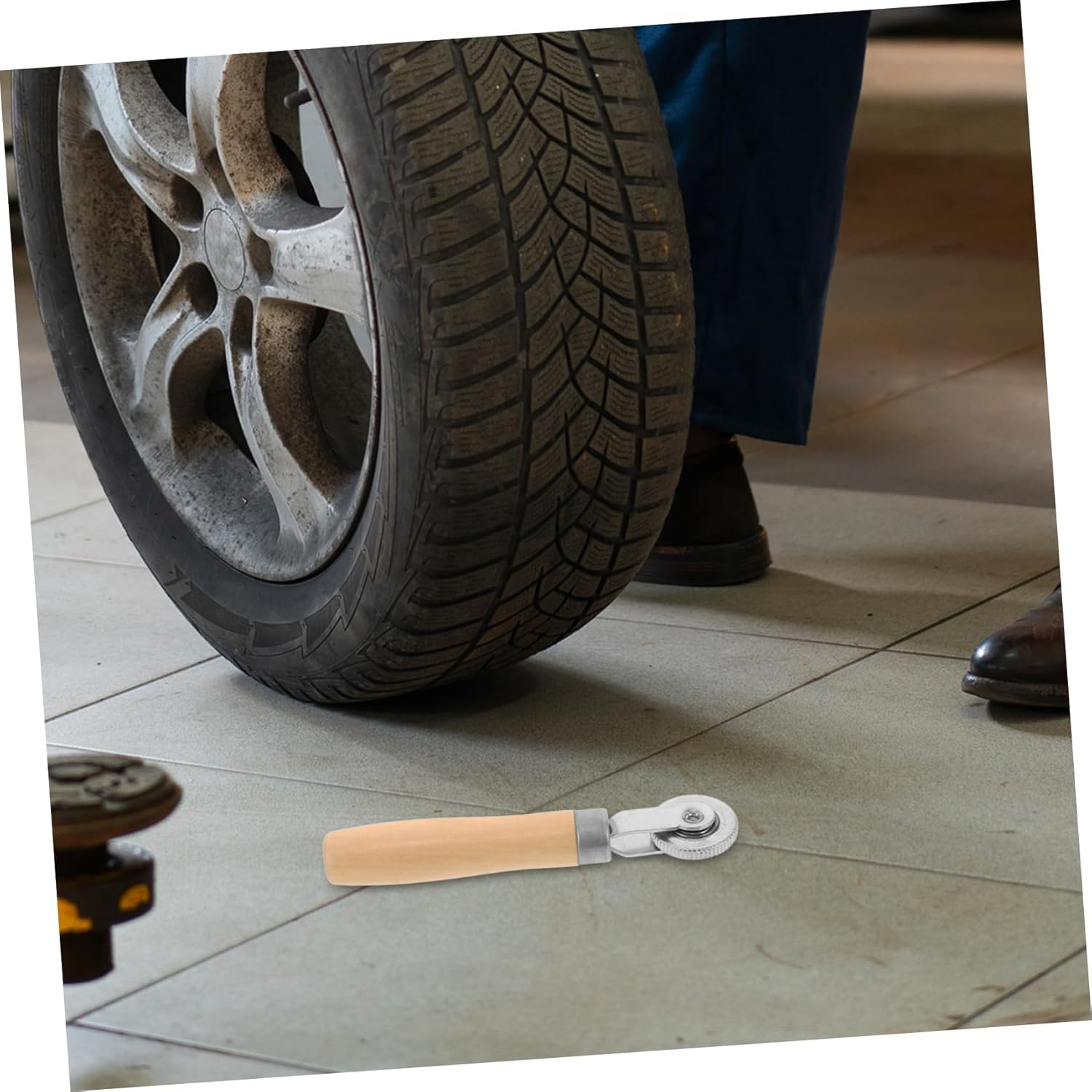 JUMPLAWN Tire Repair Kit Installation Rolling Tool Car Tire Repair Pressing Roller Automotive Accessories Quality Material image number 6