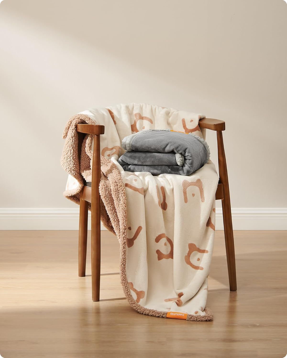 Feandrea Waterproof Dog Blanket, Sherpa Fleece Pet Blanket for Small Medium Dogs, Cats, 127 X 101 Cm, L, Machine Washable, Double-Sided Sofa Cover Protector, Beige PPB050K01 image number 1