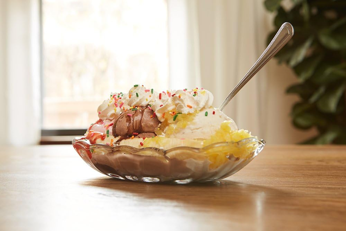 Anchor Hocking Banana Split Dish &ndash; Vintage Inspired Dessert Bowl with Durable Glass Design &ndash; Ideal for Ice Cream, Sundaes and Classic Banana Splits &ndash; Dishwasher Safe &ndash; 21 Cm Capacity image number 6