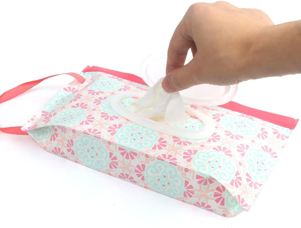 Baby Wipe Dispenser,Portable Refillable Wipe Holder Wipe Dispenser Bag Reusable Travel Wet Wipe Pouch (Red Green)