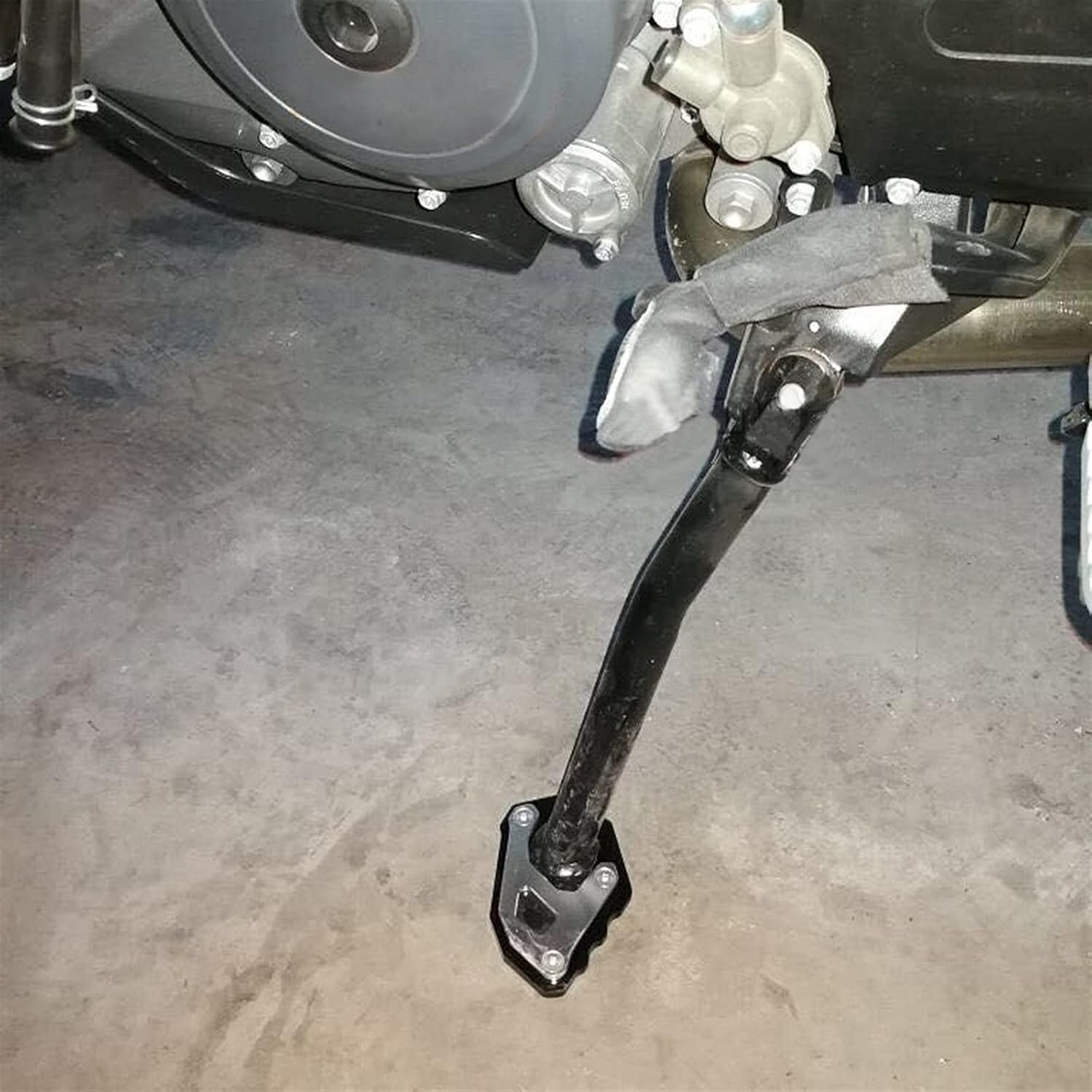 Motorbike Side Kickstand Pad for RC 125 2014 2015 2016 2017 2018 Motorcycle Accessories Stand Side Stand Extend Kickstand Footrest (Color : 12, Size : RC125) image number 2