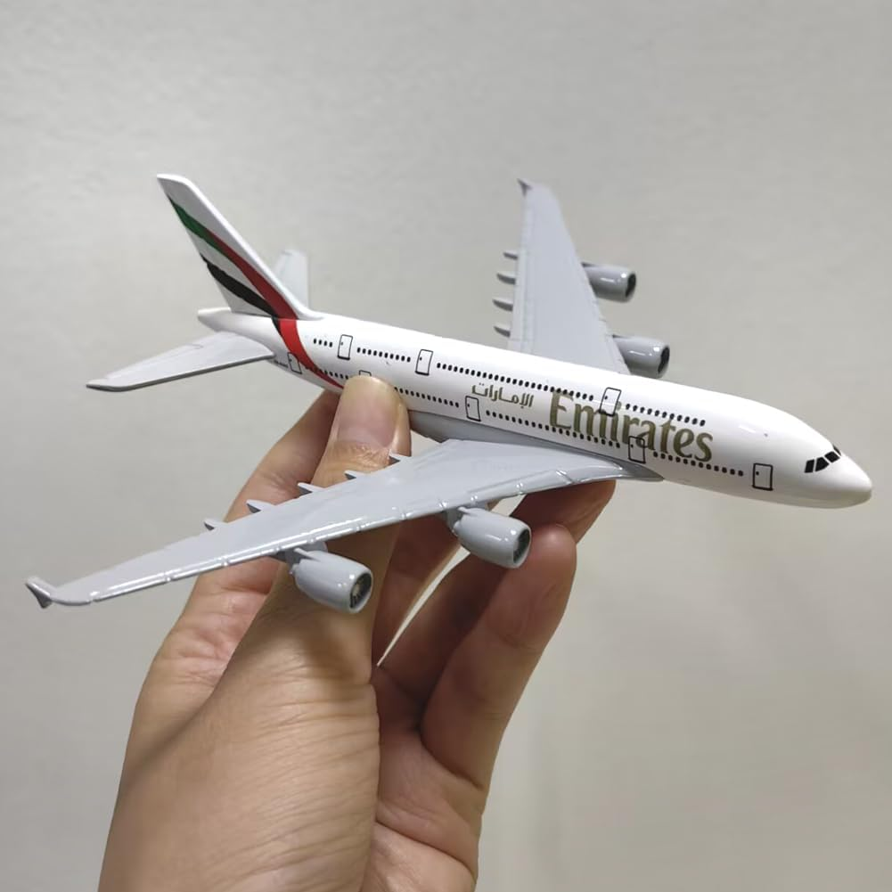 SUNSK Aircraft Model Alloy Airbus A380 Emirates Aircraft Metal Model 1/400 Scale Diecast Aircraft Model with Stand Miniature Models Collection Gift image number 5