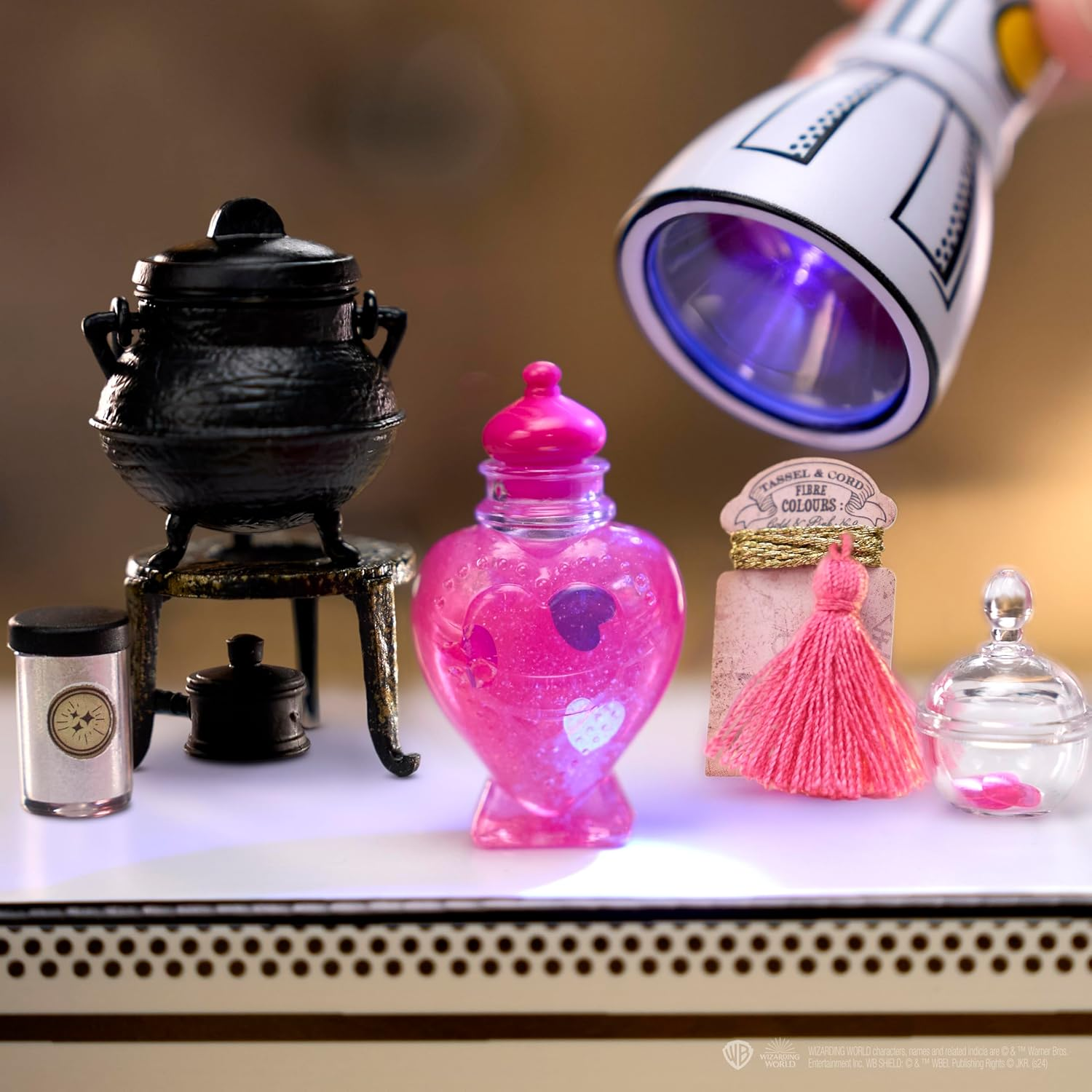 Mga'S Miniverse Make It Mini Potions - Harry Potter Mini Collectibles - DIY, Resin Play, Replica Potions, for Collectors & Kids Ages 8+, NOT Edible image number 1