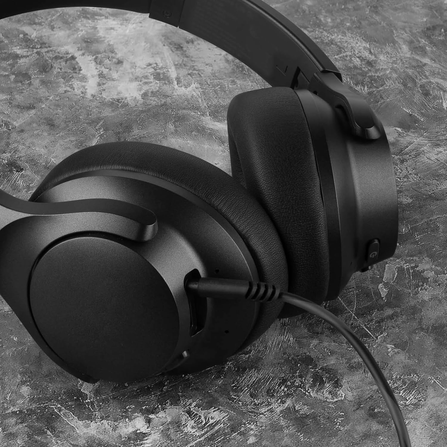 Linkidea Audio Cable for Yamaha YH-L500A, Anker Soundcore H30I, Life Q30/Q20I/Q20, Q45, Space One, Ath-M50Xbt2/ M20Xbt/ SR5 Headphones, 3.5Mm Replacement Aux Cord (5 Ft/1.5 M) image number 1