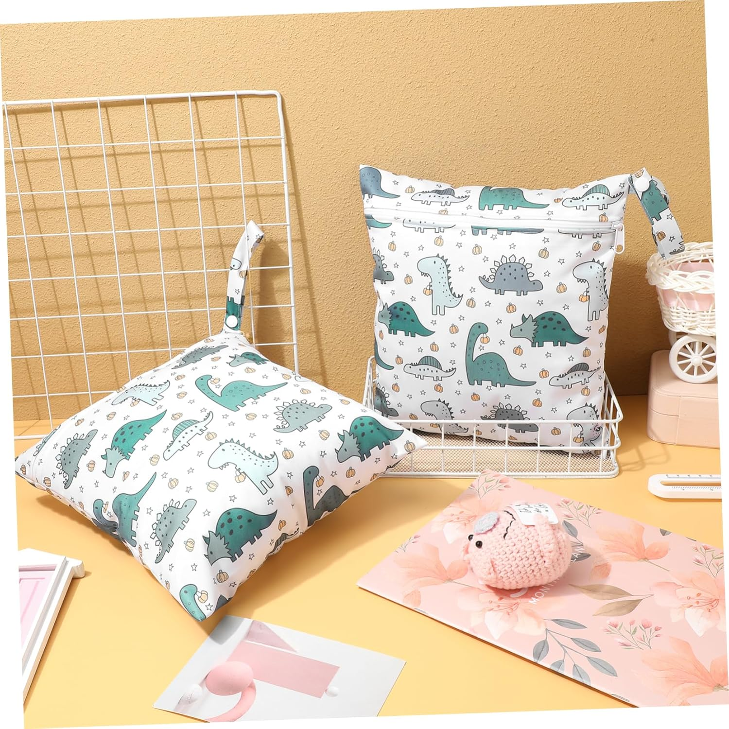 YARNOW 2Pcs Cartoon Dinosaur Wet Bags for Boy Girl with Zipper Closure Lining Multi Functional Storage Pouches for Diapers Swimsuits Travel Essentials image number 6