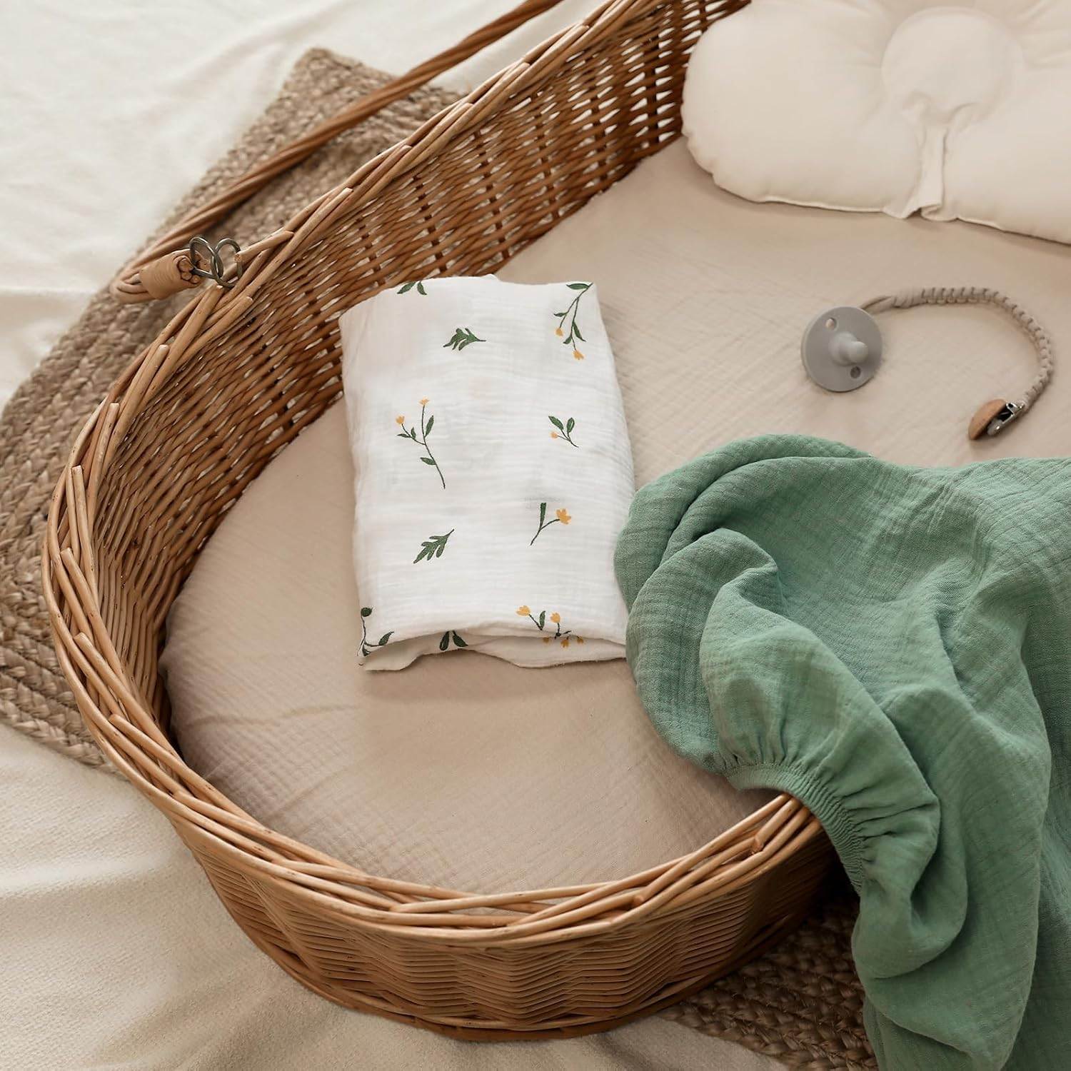 Muslin Bassinet Fitted Sheets, 3 Pack for Baby Boy and Girl, Soft Breathable Stretchy Baby Pad/Mattress Sheet Set, Universal Fit for Hourglass Oval and Rectangle Bassinet Mattress image number 4