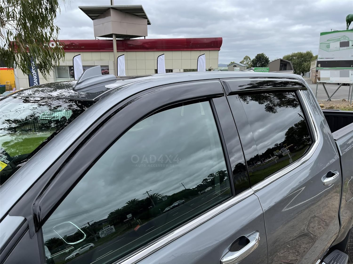 OAD4X4 Weathershields Compatible with Chevrolet Silverado 1500 T1 Series 2020-Onwards, Weather Shields Window Visors Wind Deflectors Sun Rain Guard 4PCS Set