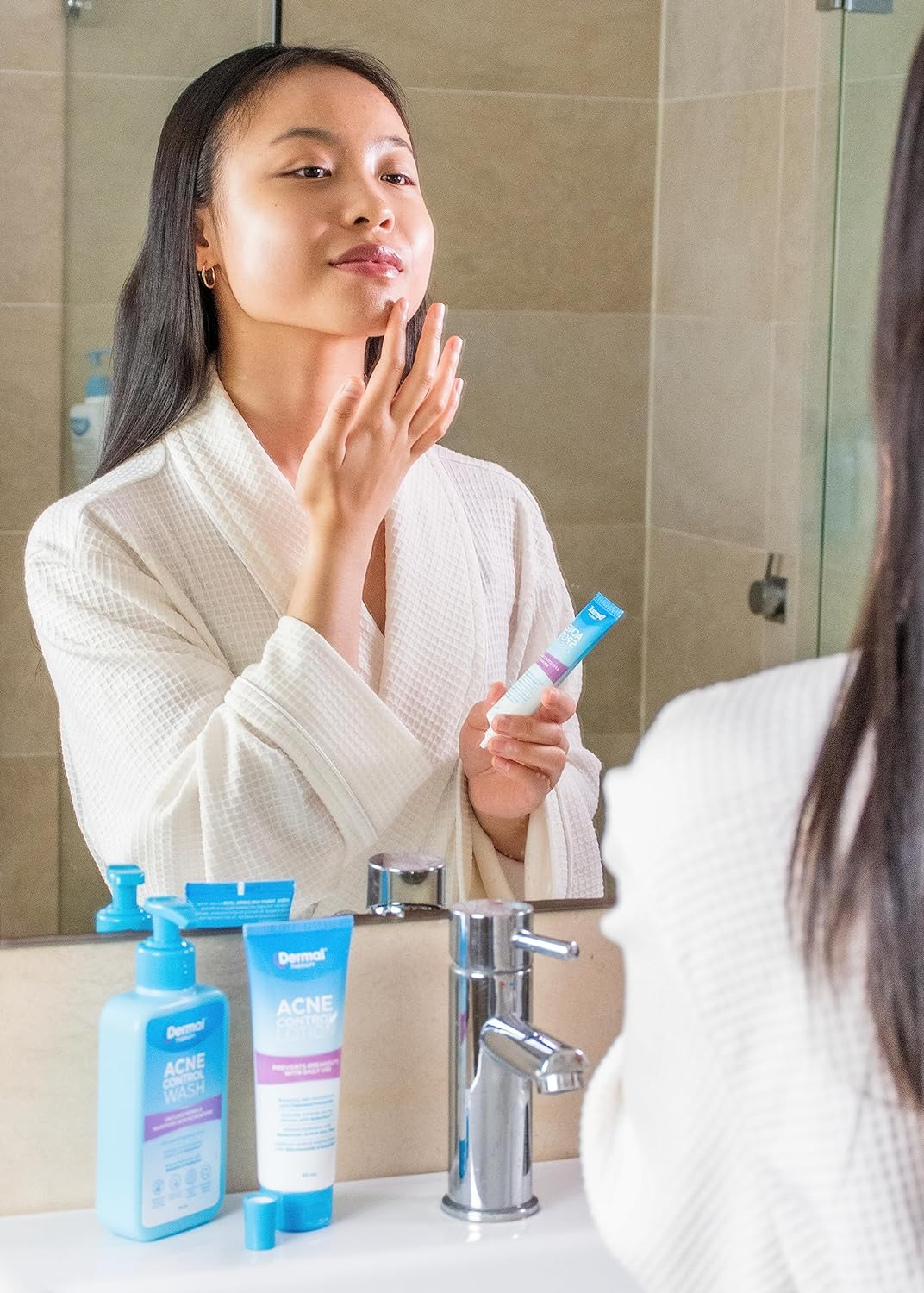 Dermal Therapy Acne Control Kit | Includes: Acne Spot Cream 10G, Acne Control Lotion 28Ml, and Acne Control Wash 50Ml - Control Lotion image number 4