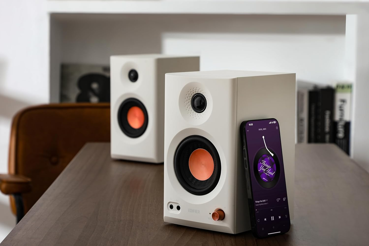 Edifier MR3 Speakers Bluetooth Powered Bookshelf Speaker for Studio Monitor/Computer PC/TV, Hi-Res Audio, Headphone Output, RCA AUX Balanced TRS Input image number 4