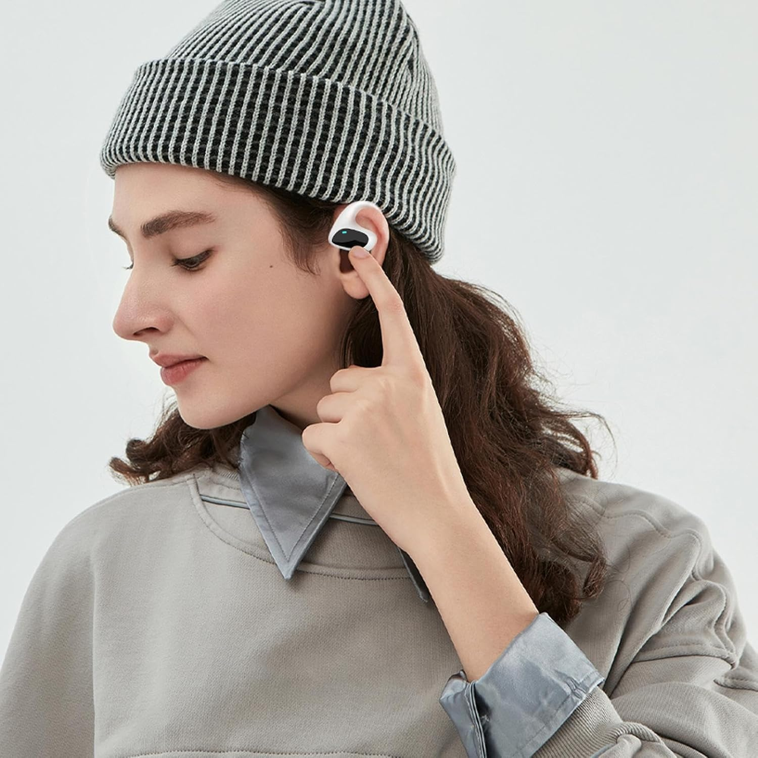 Translators Earphones | 144 Languages & Two-Way Translators | 144 Languages & Two-Way Translator, Comfortable and Practical Translation Ear for Learning for High Accuracy image number 2