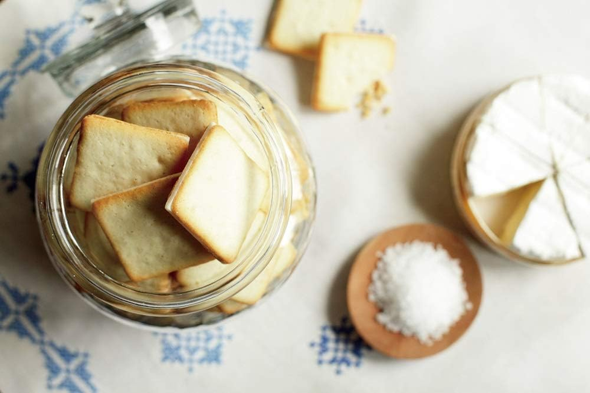 Salt & Camembert Cookies 10Pieces -Japan Import- image number 1