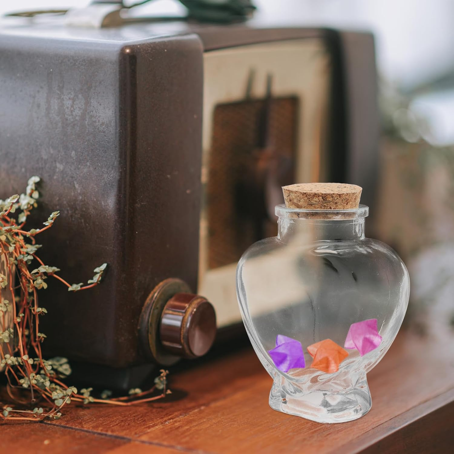 Cabilock 4Pcs Mini Glass Bottle Heart Shaped Glass Wish Bottles with Cork Lids, 5.6Oz Keepsake Jars for Wedding Favours, Honeymoon Sand Memory Jars, Assorted Colors, Ideal for Home Decor And image number 5