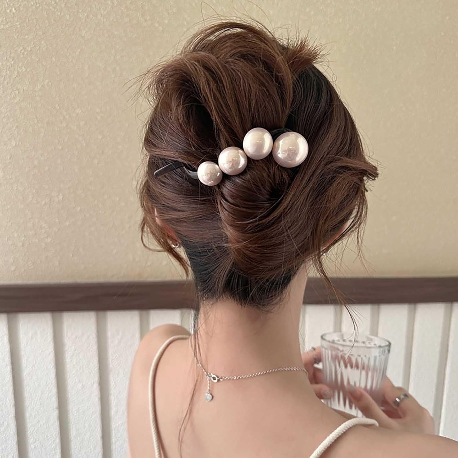 Enautoabs French Pearl Hair Clip Large Pearl Banana Hair Clip Black Pearl Twist Hair Clip Large Pearl Hair Claw Clips Non-Slip Hair Clip Decorative Hair Accessories for Women Headpiece image number 2