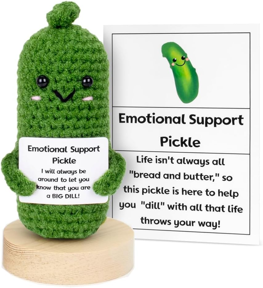 Weforu Emotional Support Pickle, Handmade Pickled Cucumber Gift with Stand,Positive Card and Organza Bag. Cute Wool Inspirational Pickle Crochet Doll Plush for Friends Party Christmas image number 4