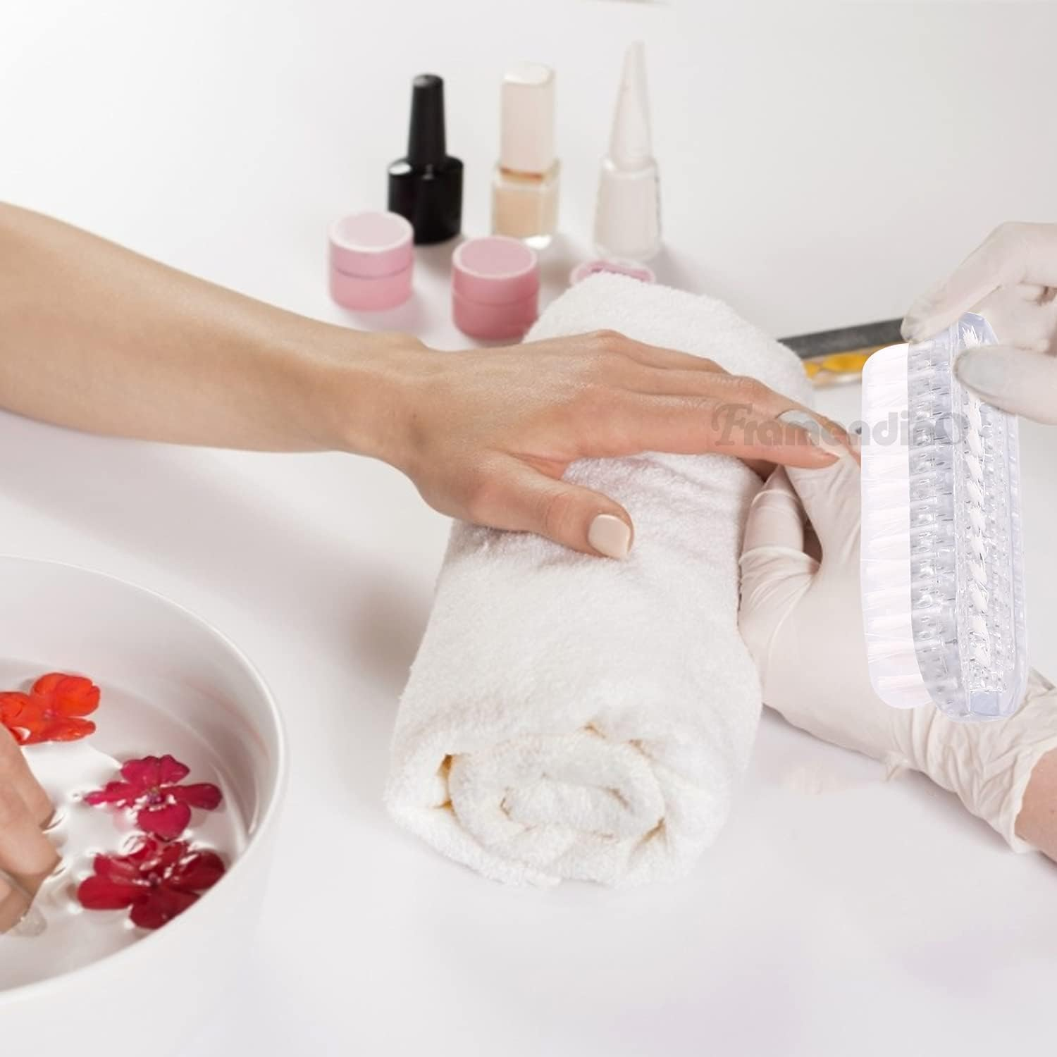 Framendino, 4 Pack Cleaning Nail Brushes Two Sided Hand Scrubbing Brush Plastic Fingernail Toes Scrubber for Women Men image number 5