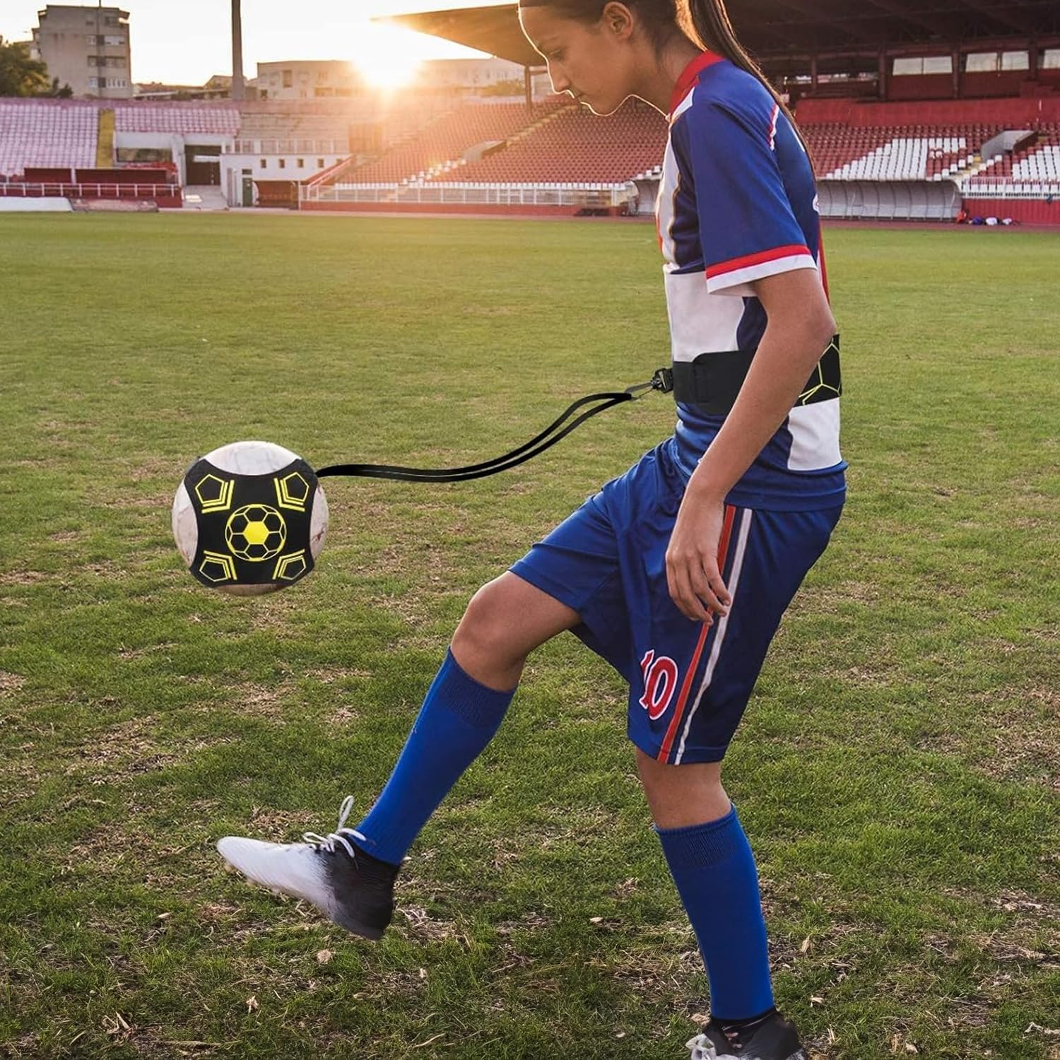 Proxima Direct 2PCS Soccer Training Belt Soccer Practice Trainer Adjustable Football Practice Belt Soccer Kick Train Equipment, Hands Free Fits Ball Size 3/4/5 Kids and Adults (Football NOT Included) image number 3