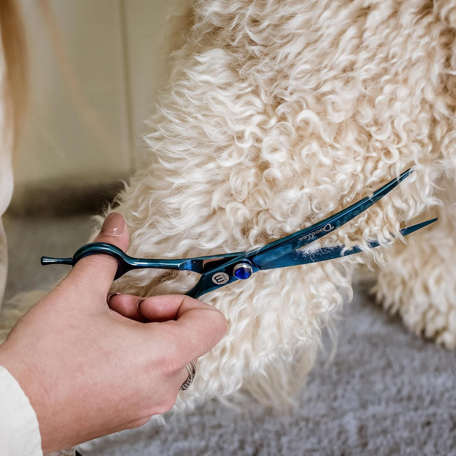 Mikki Doodle, Dog, Puppy Curved Coat Trimming & Shaping Scissors, Sharp & Durable Semi-Convex Blade, Blunted Safety Tips, Adjustable Tension Screw for Control and Precision, 19Cm (7.5&rdquo;) image number 2