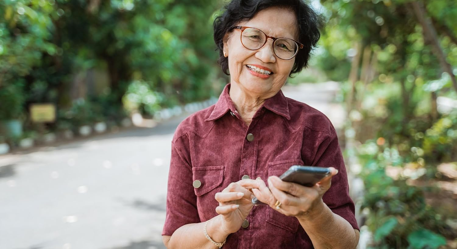 Emerald Live Link - Connects to Your Emerald Electricity Advisor - Emerald Planet image number 1