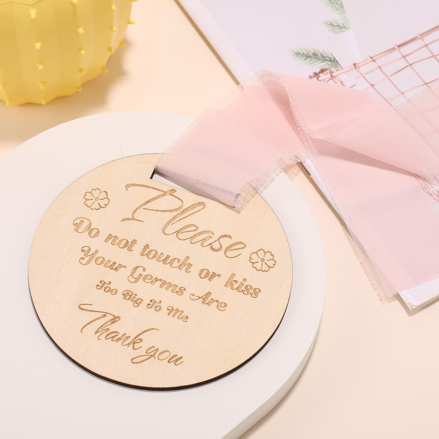 Please Do Not Touch or Kiss Baby Sign, round Please Don&rsquo;T Touch Baby Sign with Ribbon Wooden No Touching Car Seat Tag for Newborn Strollers image number 2