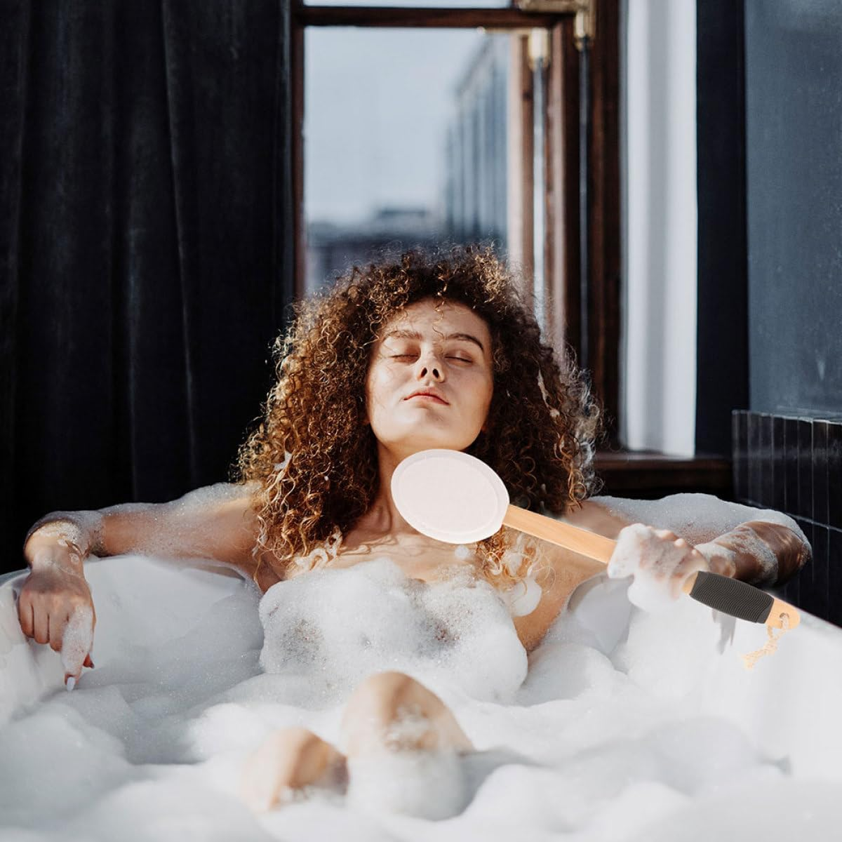 OATIPHO Back Lotion Applicator Set with Non-Slip Handle, Soft Sponge Bath Brush with 3 Replacement Heads for Applying Sunscreen, Body Cream, and Moisturizer on Hard-To-Reach Areas