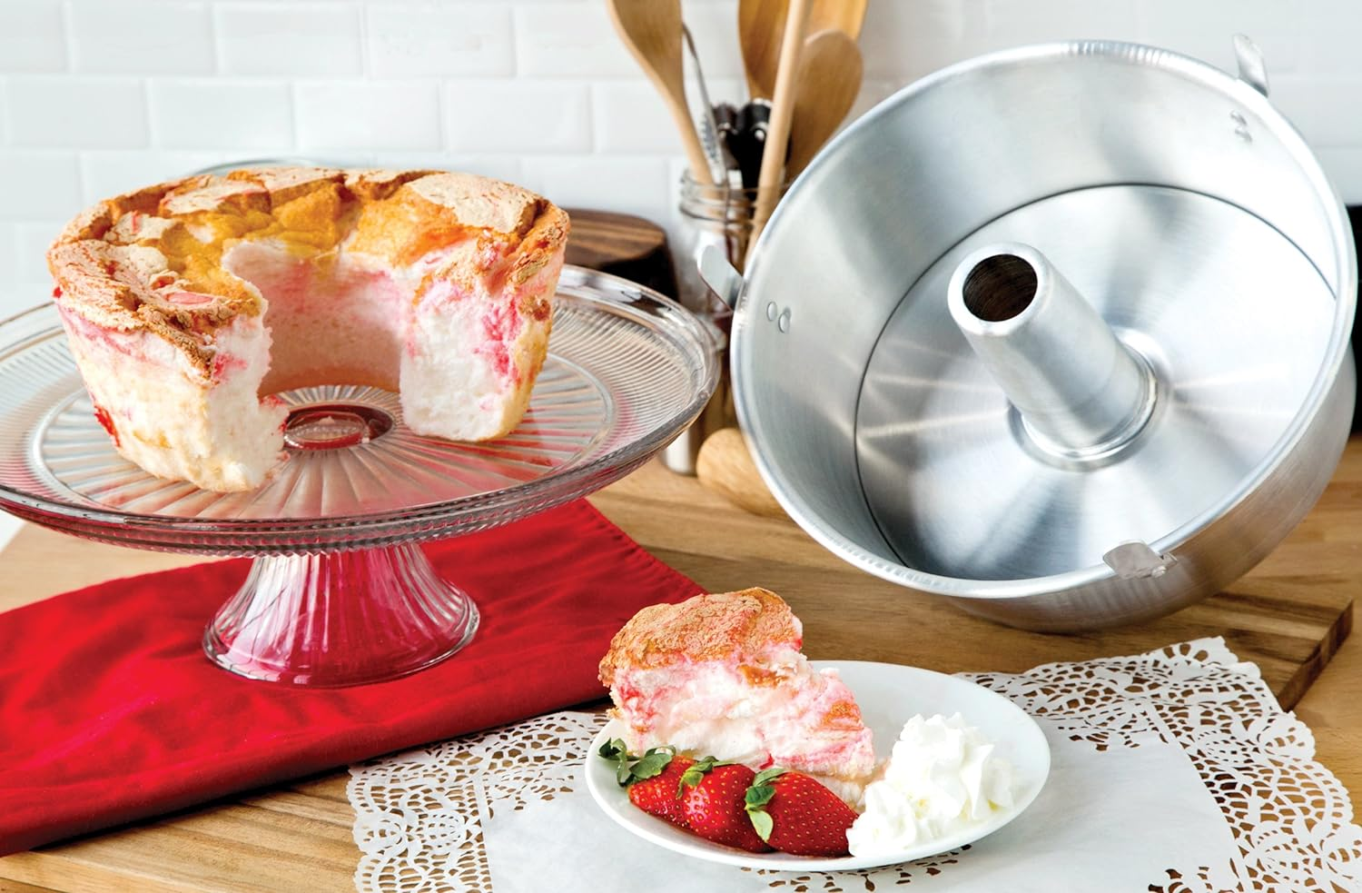 Fox Run 4795 Loose Bottom Angel Food Cake Pan, Aluminum, 10.75-Inch image number 1