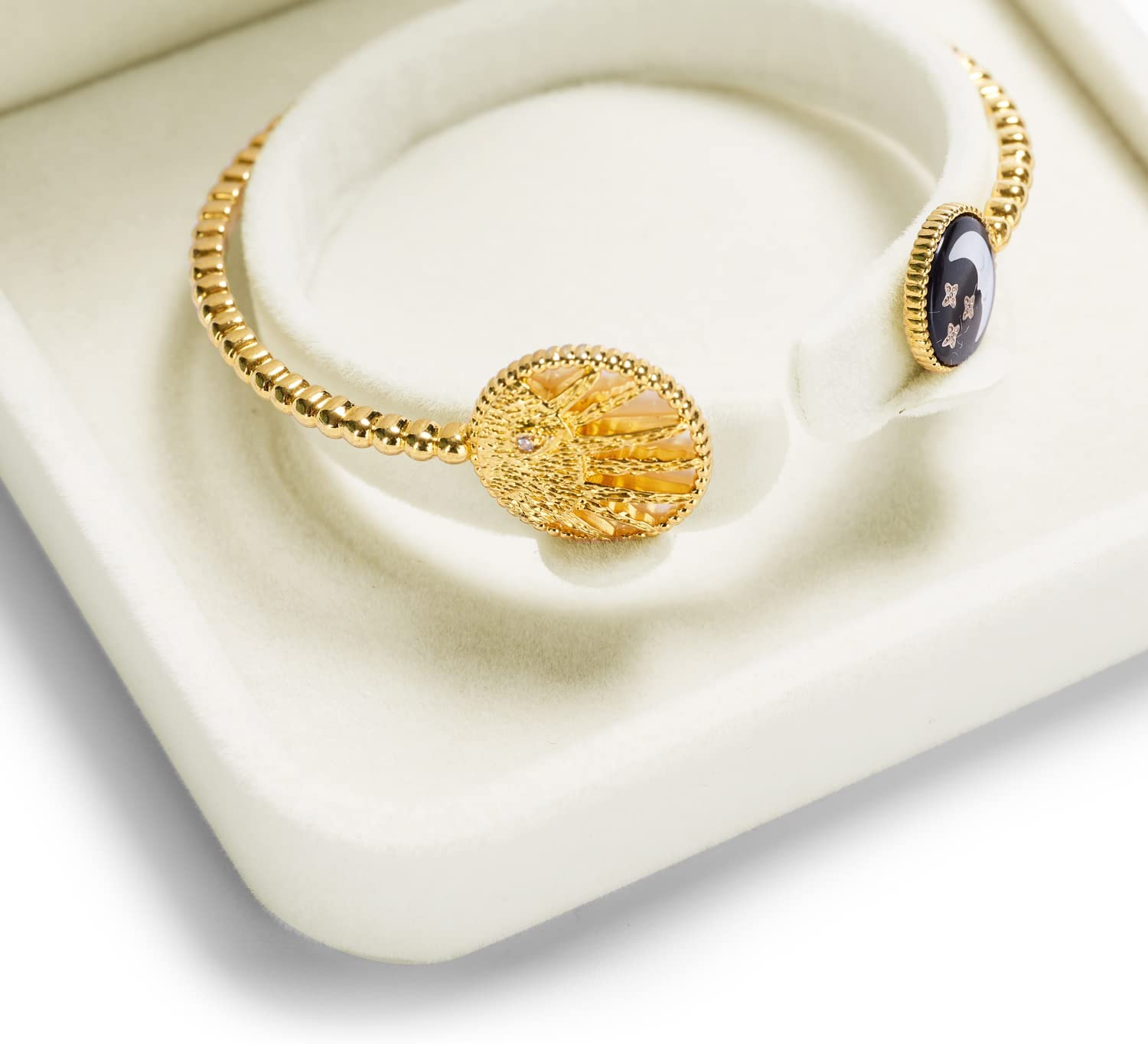 Oirlv Velvet Bracelet Gift Boxes Ring Box White Bangle Gift Box Long Chain Jewelry Boxes Bracelets Display Case for Engagement Wedding Birthday Mom Presents Mothering Sunday - Bracelet Box image number 5