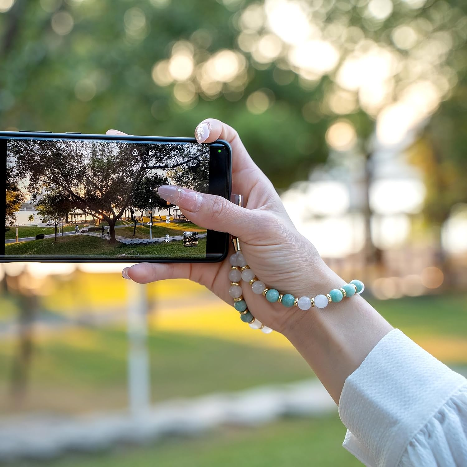 Universal Phone Chain Cell Phone Charm Hand Wrist Strap Lanyard Beaded Phone Chain for Women Girls White - Green Color-Au image number 3