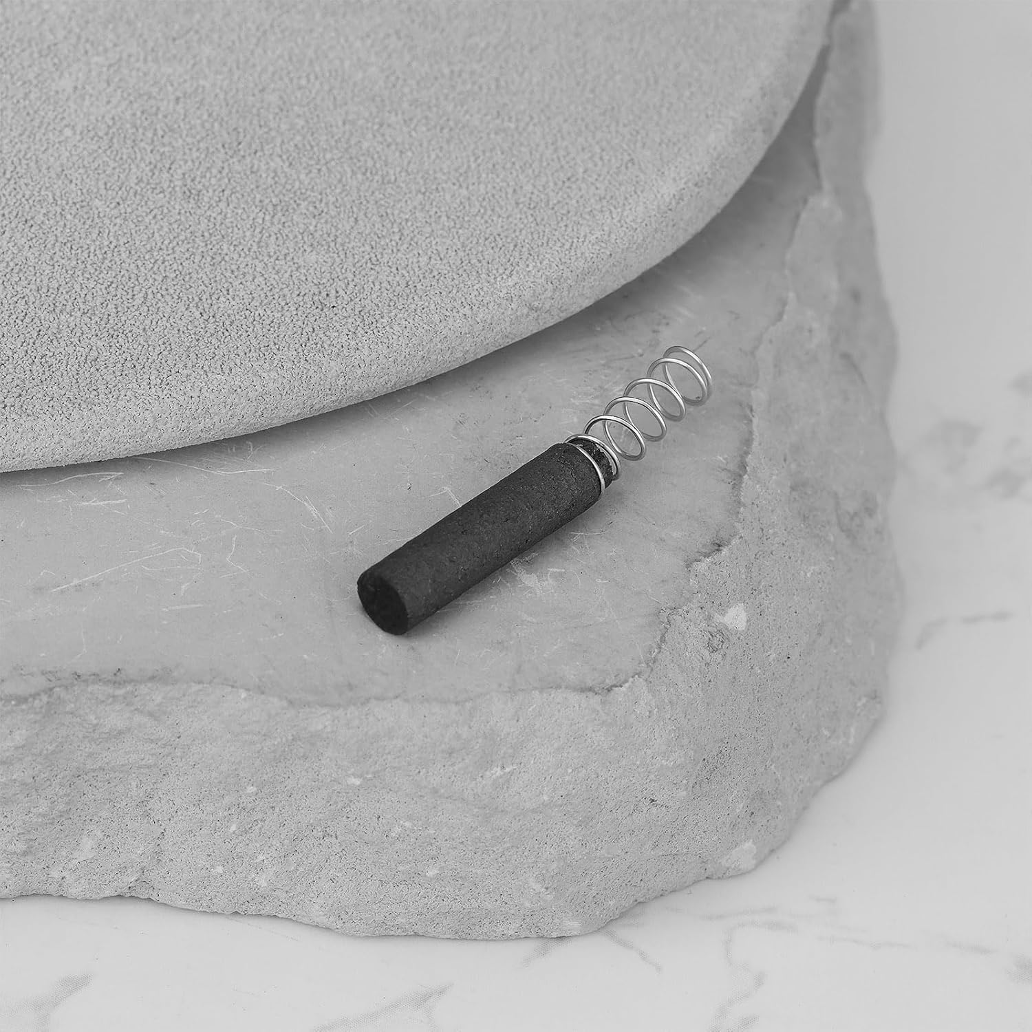 2Pcs Car Distributor Pick up Brush 262703 Compatible with Lucas 20D 22D 23D 25D DU8A Distributor Caps, 5X18Mm image number 6