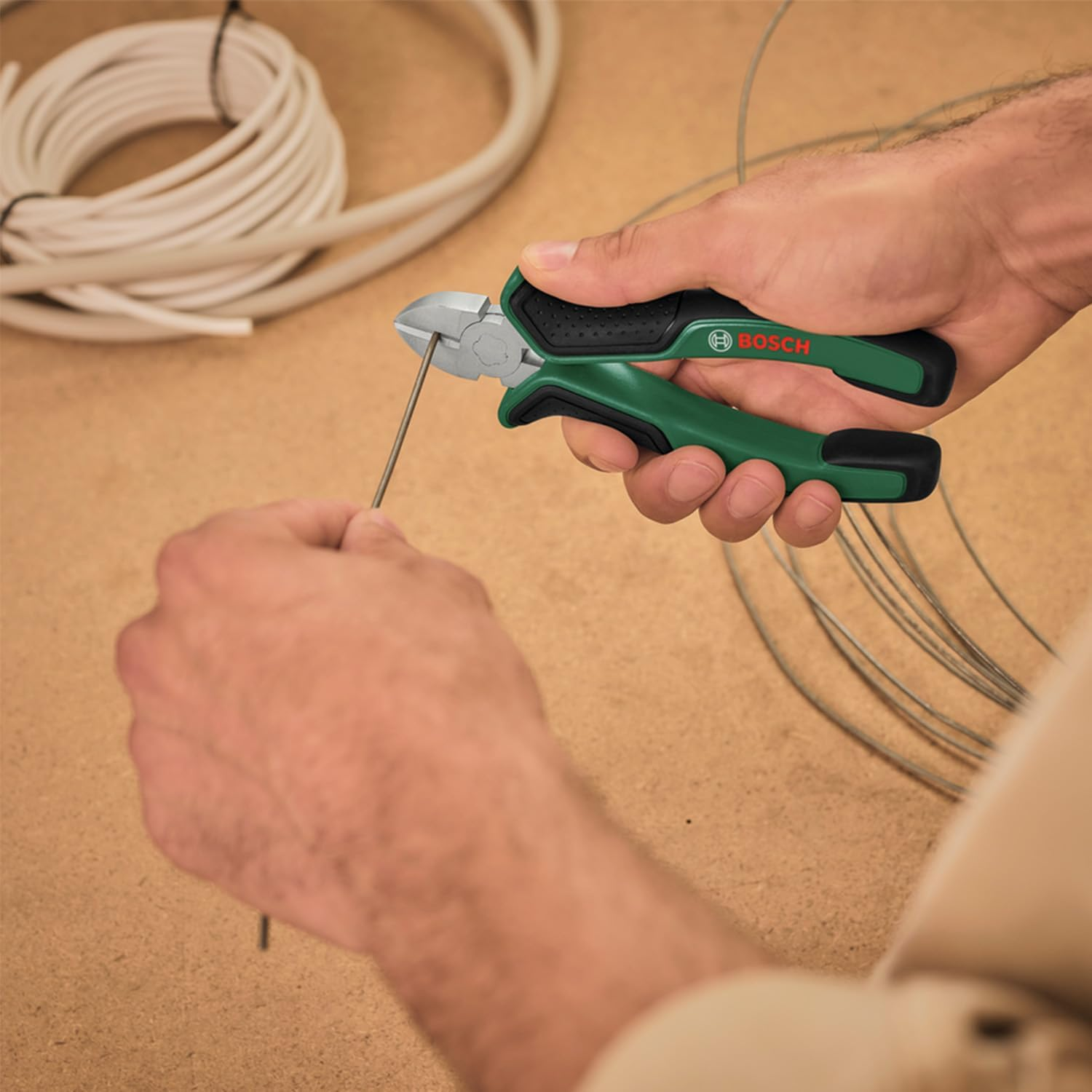 Bosch Diagonal Side Cutters 160 Mm (Precise and Stable Induction Hardened Blades; Nickel-Plated Surface for Increased Rust Resistance; Ergonomic Design with Soft Grip) image number 1