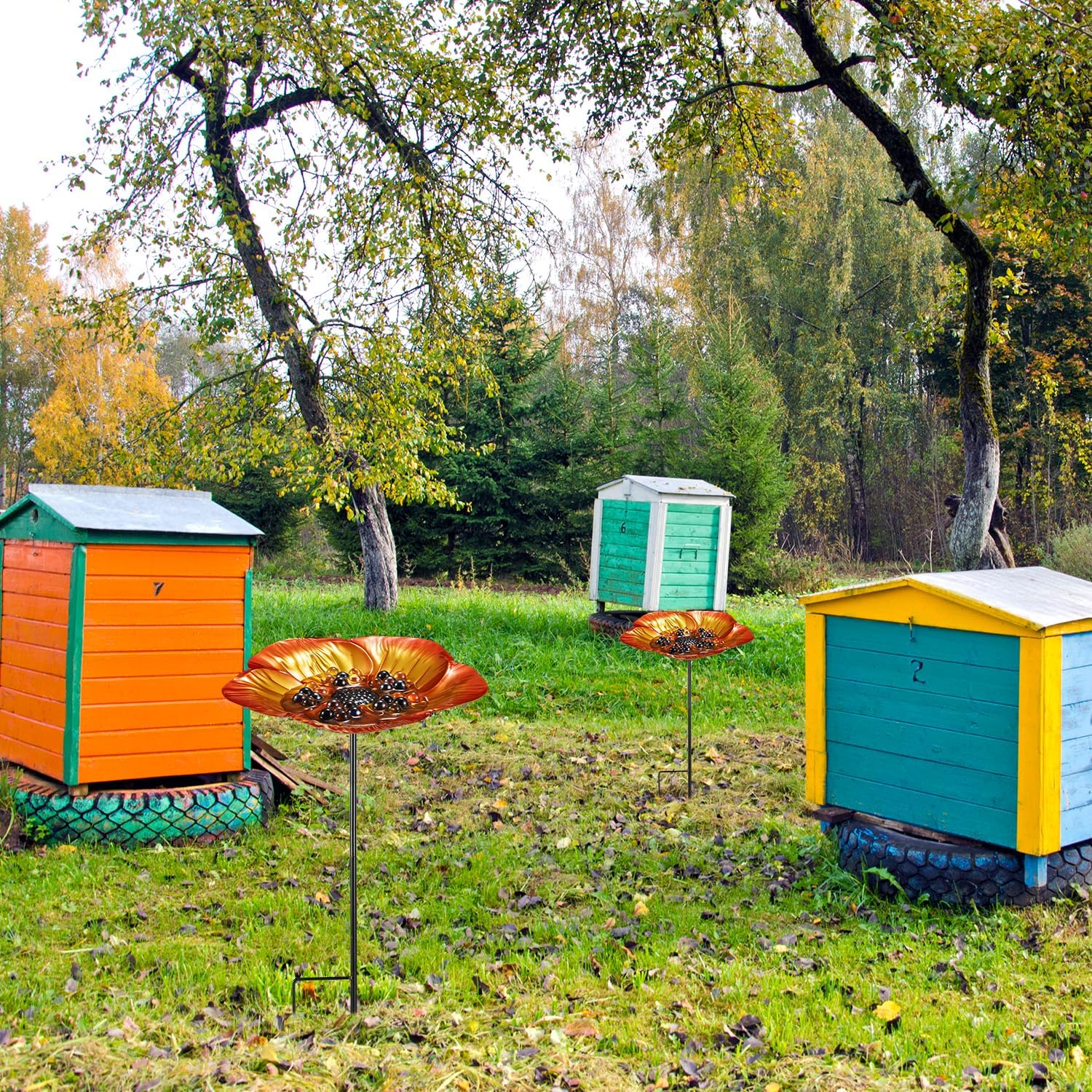 Bee Feeder with Flower Design, Iron Vivid Bird Watering Station Bee Drinking Stations Mini Bee Water Cups with 30Pcs Colorful Glass Marbles for Birds Butterfly outside Garden Courtyard Decor image number 5