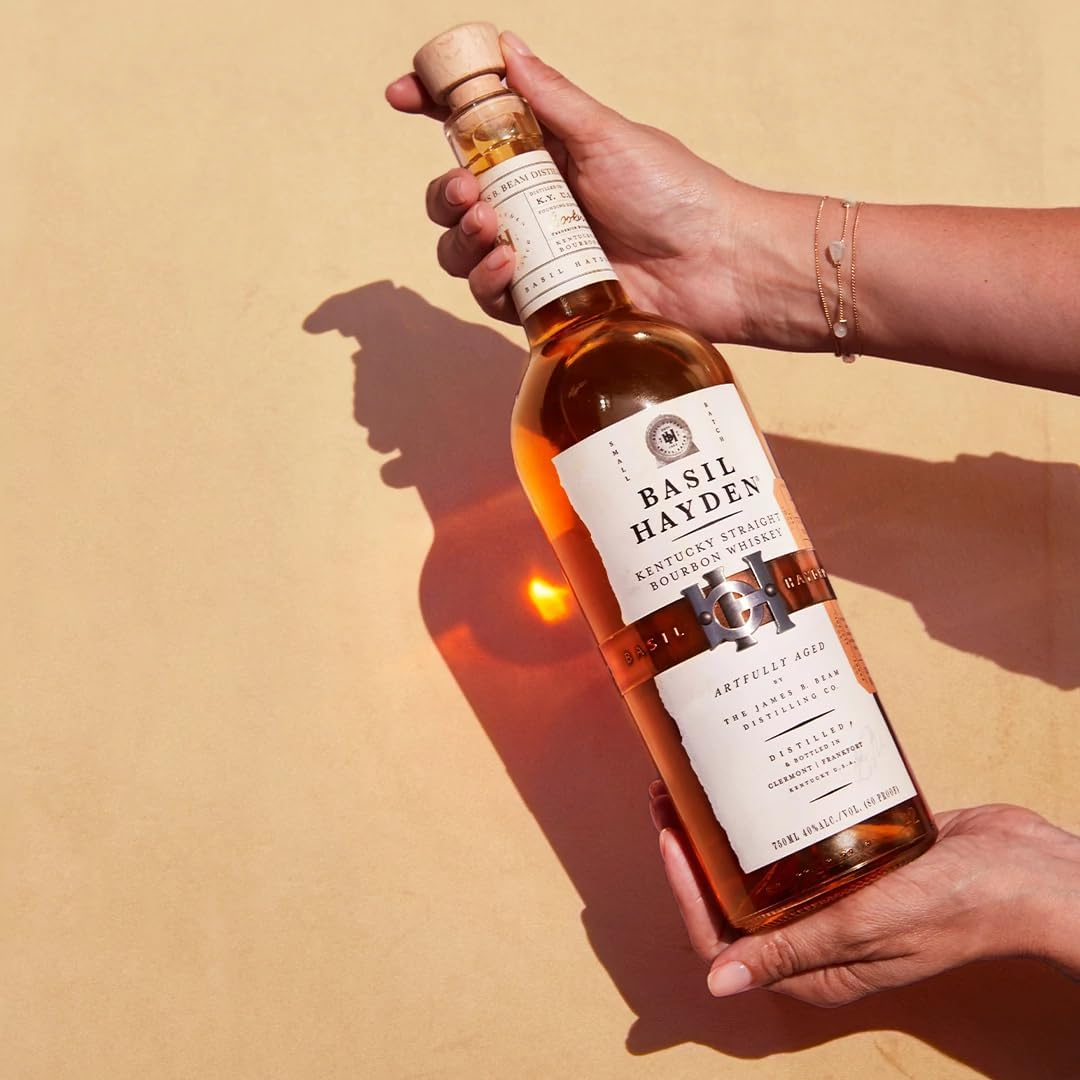 Basil Hayden Bourbon 750Ml image number 3