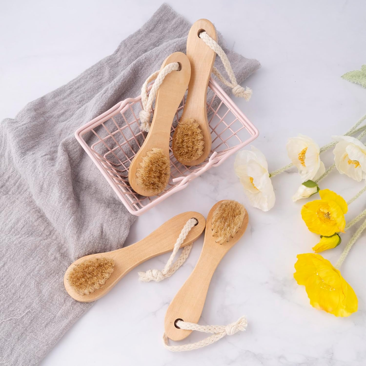 HINZIC 4 Pack Manual Facial Cleansing Brush for Men, Firm Bristle Face Scrubber with Wood Handle, Skin Friendly Waterproof Exfoliator Cleanser for Makeup Residues Removal Deep Cleansing