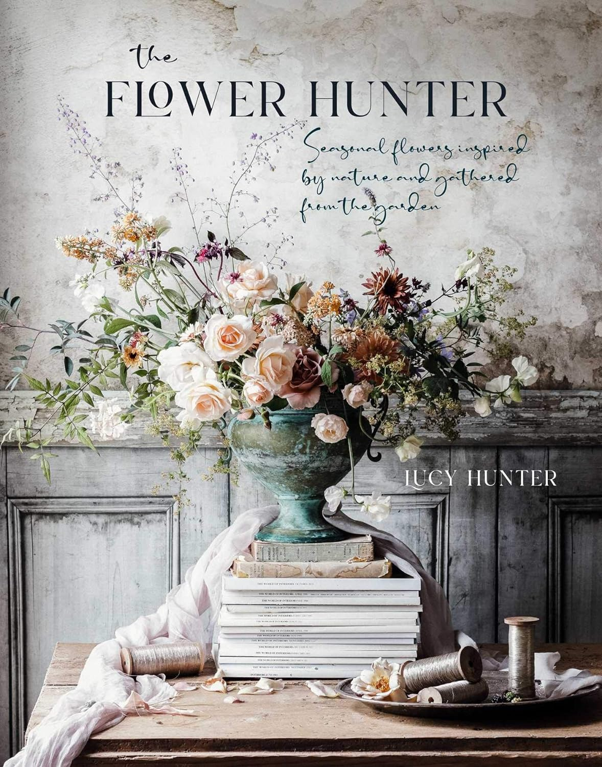 The Flower Hunter: Seasonal Flowers Inspired by Nature and Gathered from the Garden image number 2