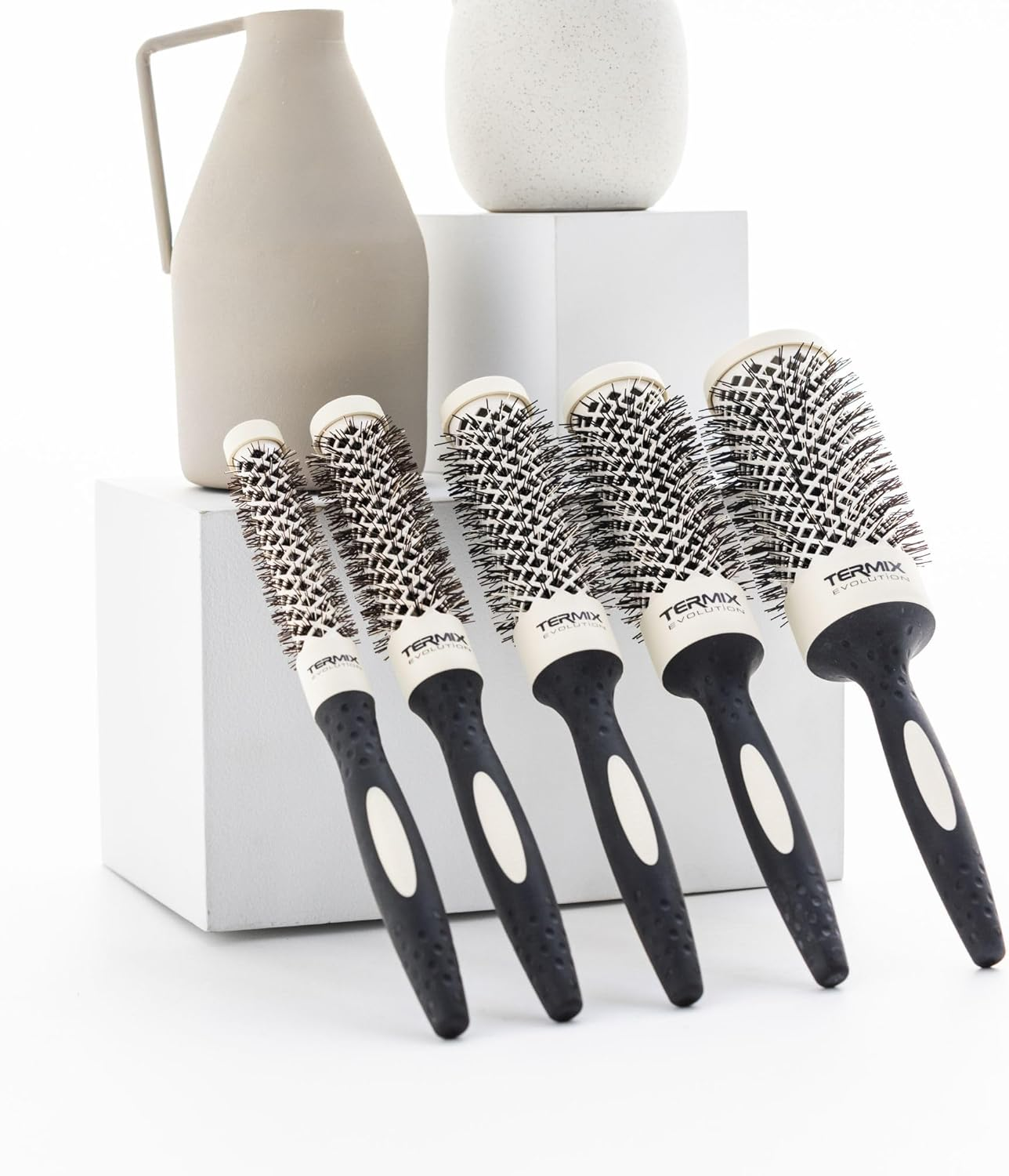 Termix Evolution Soft Professional Thermal round Hair Brush with Ceramic Tube for Salon, Special Brush for Fine Hair, Non-Stick Tube, Set of 5 Brushes image number 3