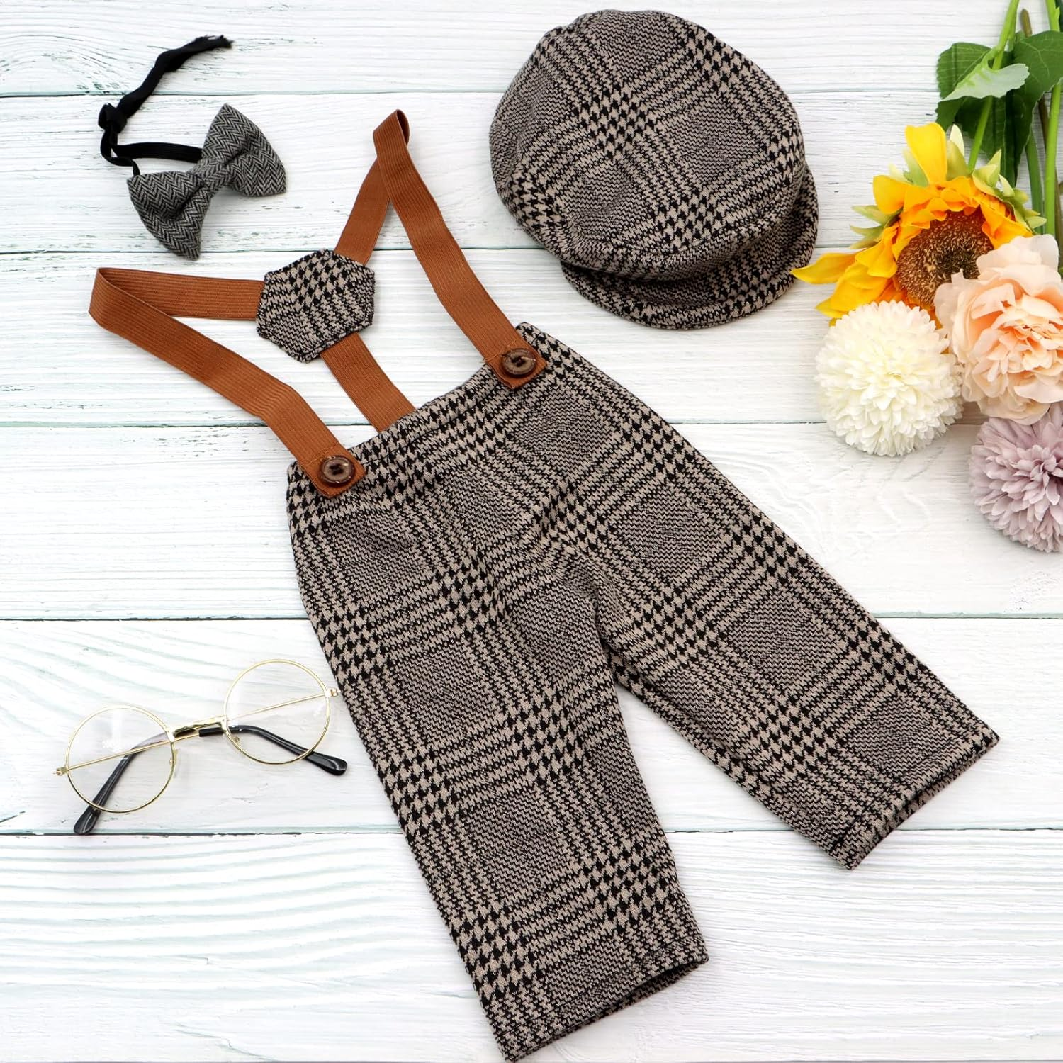 SPOKKI 4 Pcs Newborn Baby Photo Props, Lattice Rompers Suspender Pants with Beret Glasses Bow Tie for Infant Boys' Costumes, Newborn Boy Photography Outfit Set, Checked Fabric Gentleman Suit (Brown) image number 6