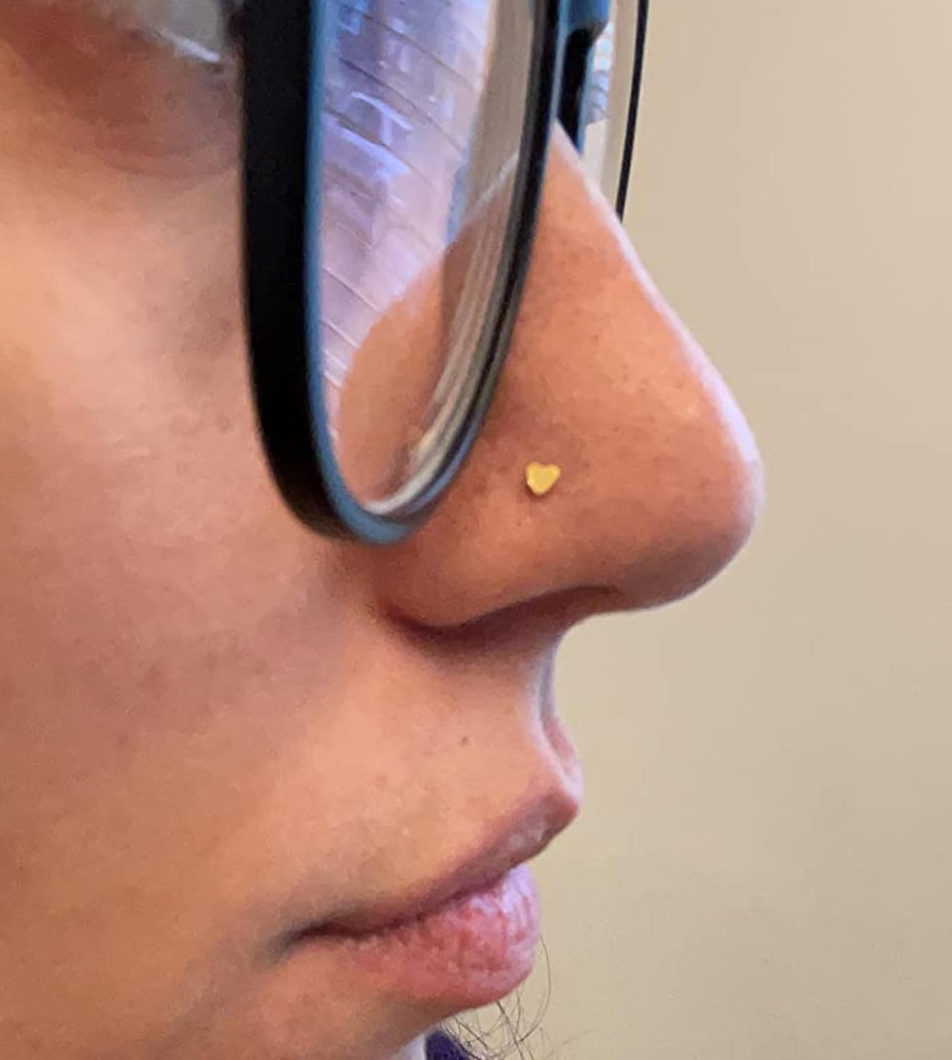 QWALIT Nose Piercing Kit Nose Ring Piercing Kit Self Nose Piercing Kit at Home Silver Black Gold Nose Piercing Kit with Nose Rings Disposable Nose Piercing Gun Kit image number 3