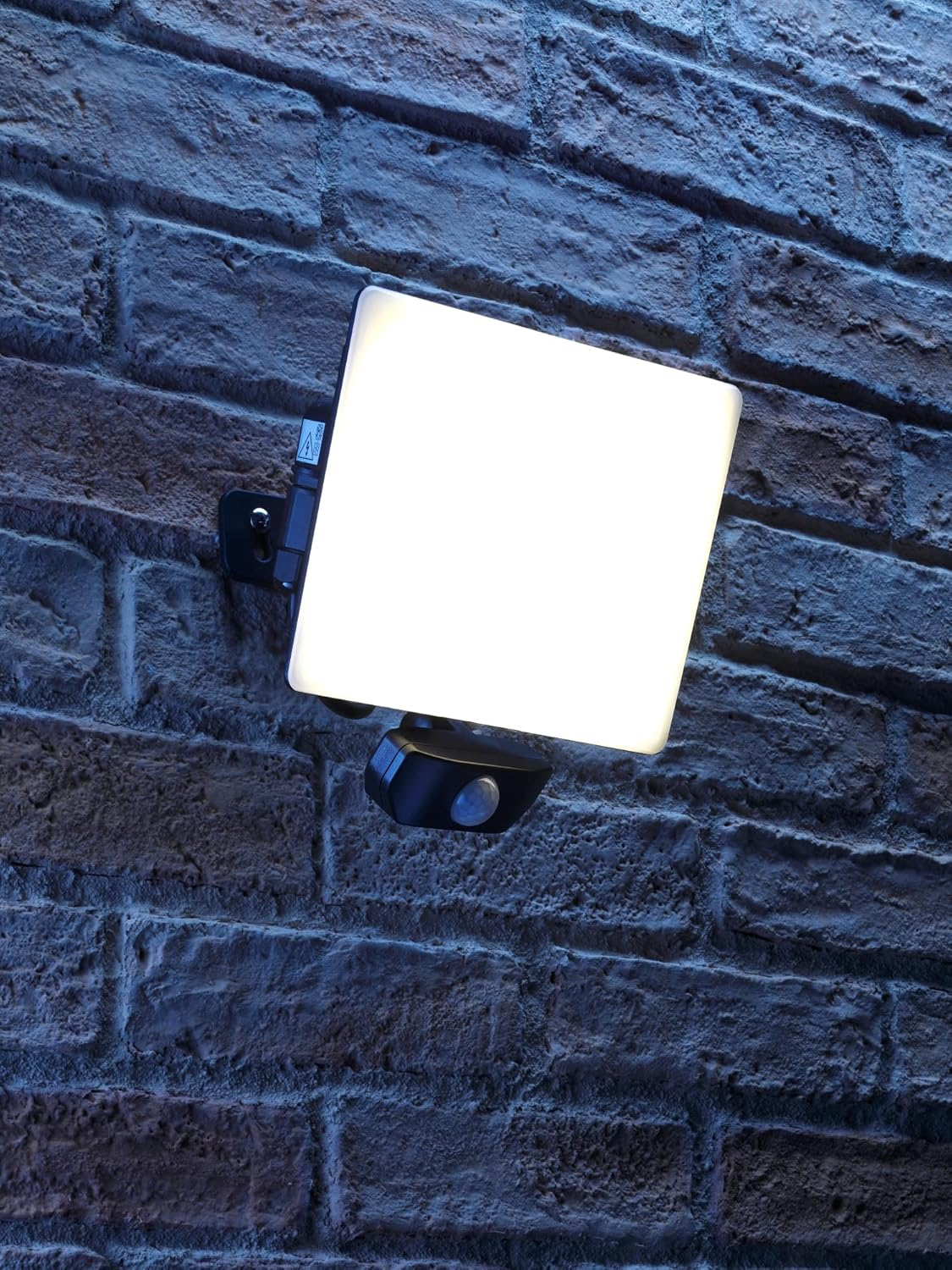 Auraglow 50W 4200Lm Full Screen Slimline LED Security Motion Sensor PIR Flood Light Black Outdoor Wall Lamp image number 5