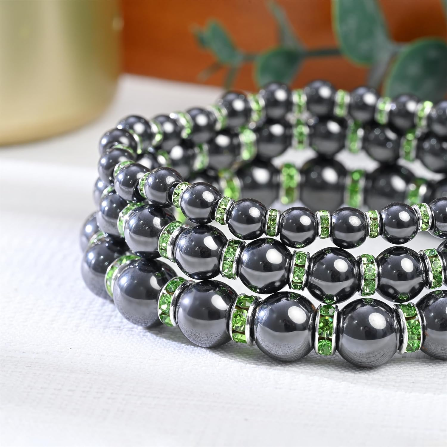 Hematite Magnetic Bracelet with Zirconia,Handmade Stretch Magnetic Bracelet，Eliminates Static Electricity. image number 6